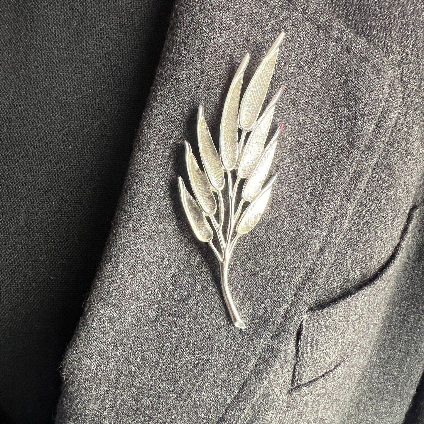 Vintage Large Signed Judy Lee Silver-Toned Leaf Brooch Pin