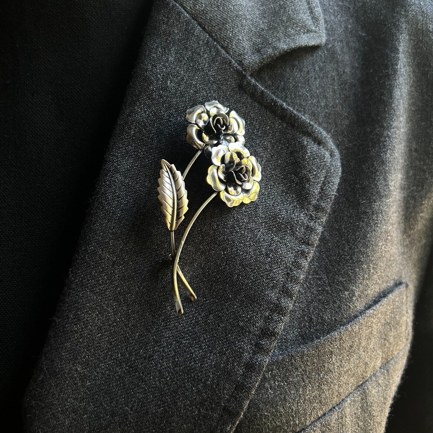 Vintage Marked Jewelart Sterling Silver Multi-Petaled Flowers w Leaf Brooch Pin