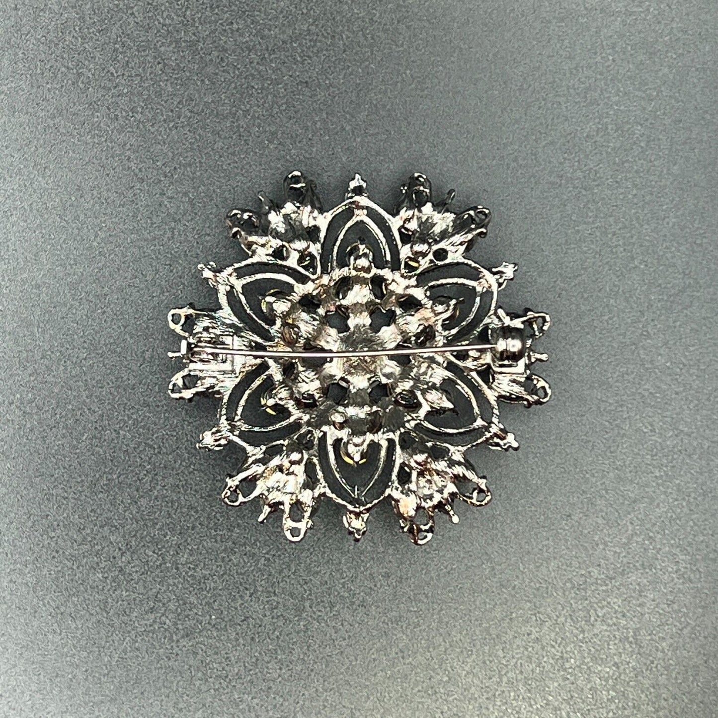 Vintage Silver/Gray-Toned w Clear & Aurora Borealis Rhinestones Brooch Pin