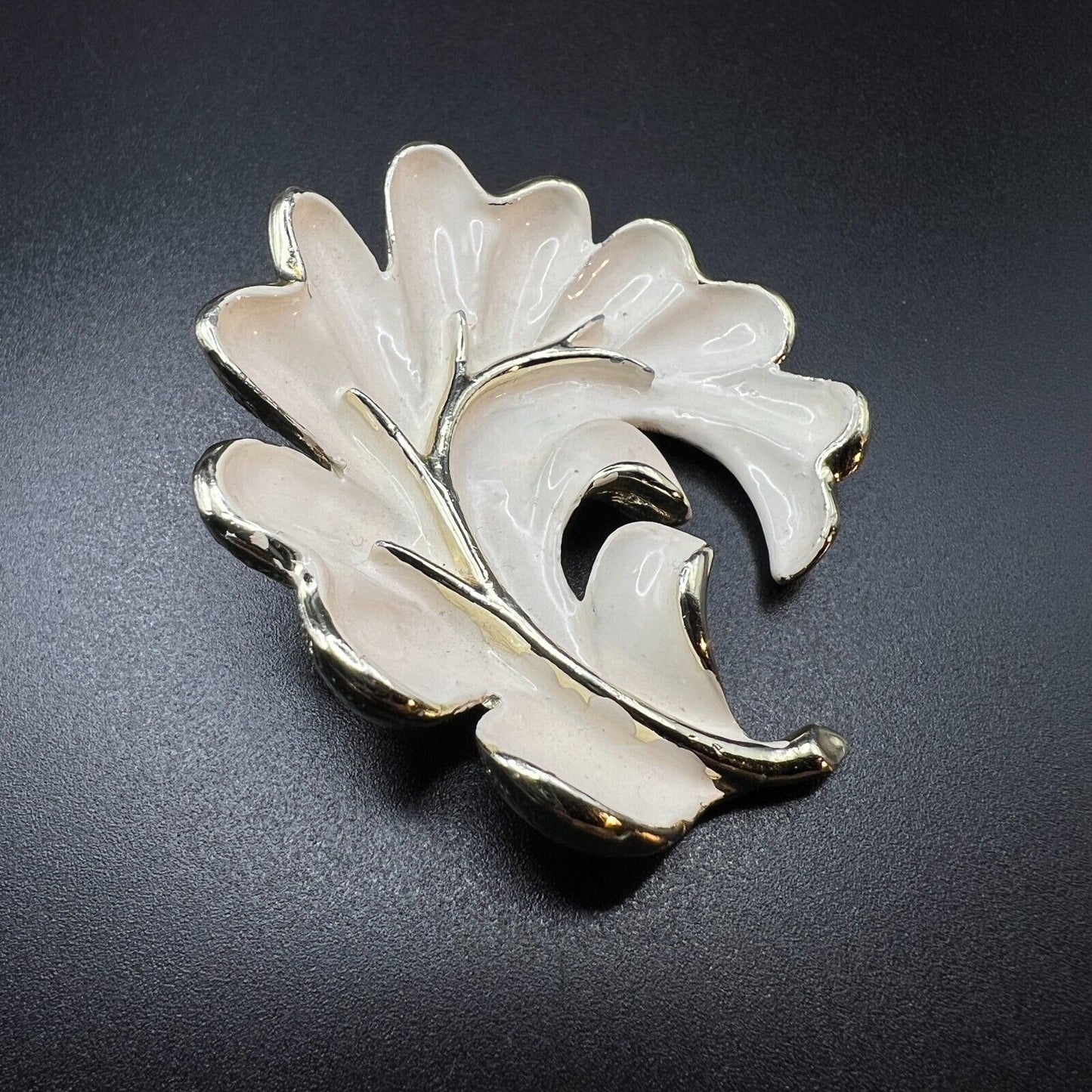 Vintage Gold-Toned & White Enameling Elegant Leaf Brooch Pin