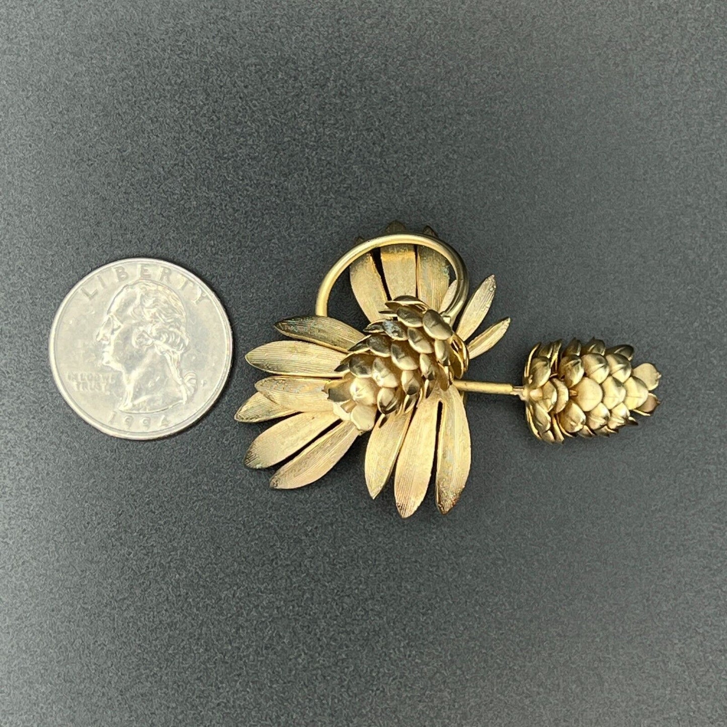 Vintage Gold-Toned Shinny Matte Finished Leaves and Pinecones Brooch Pin