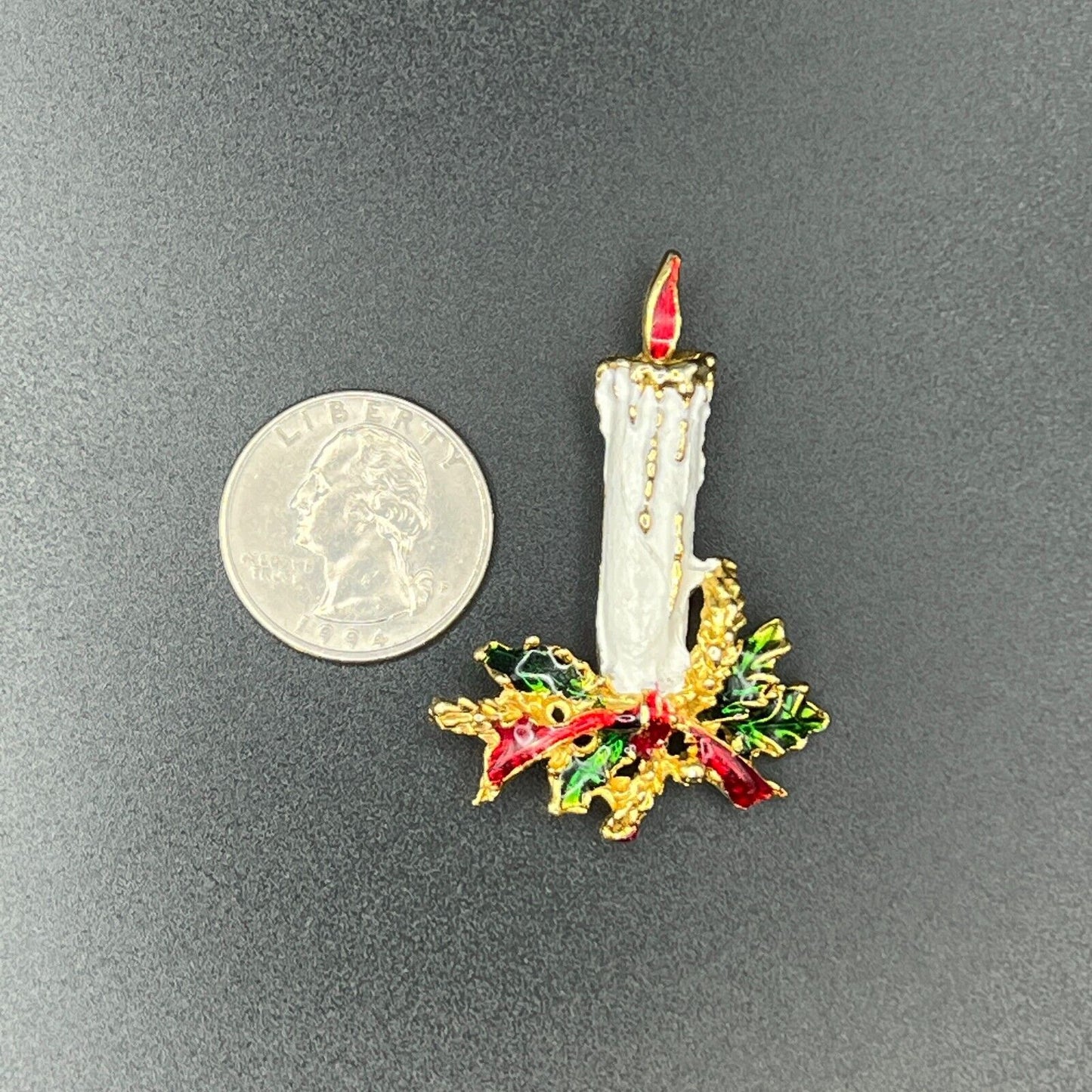 Vintage Novelty Gold & White-Toned Christmas Candle with Green Leaves Brooch Pin