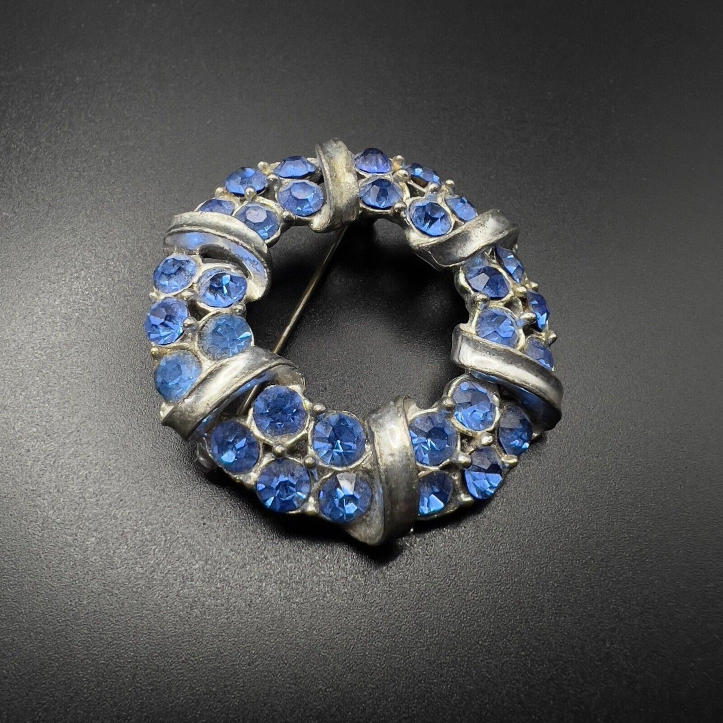 Vintage Sparkling Silver-Toned Blue Rhinestones Ribbon Wreath Brooch Pin