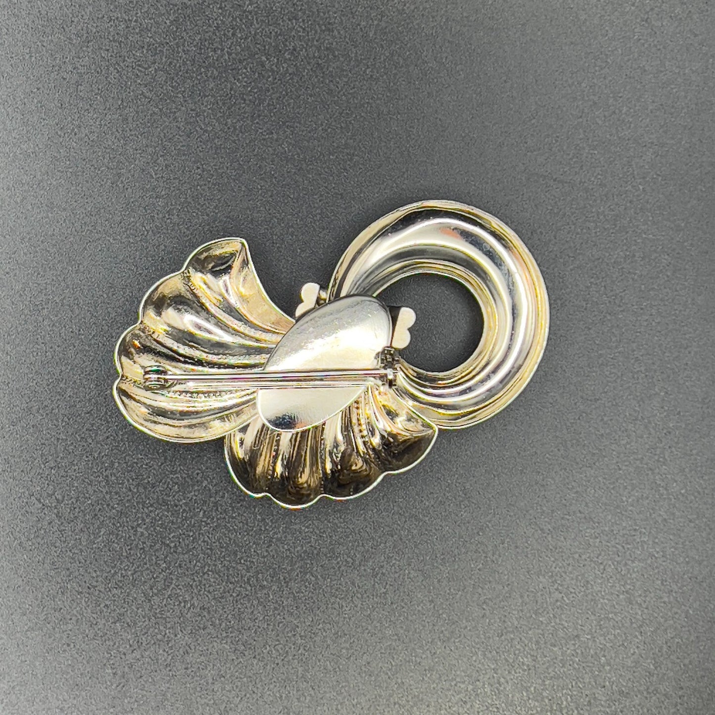 Vintage Modernist Design Silver-Toned Textured & Polished Brooch Pin