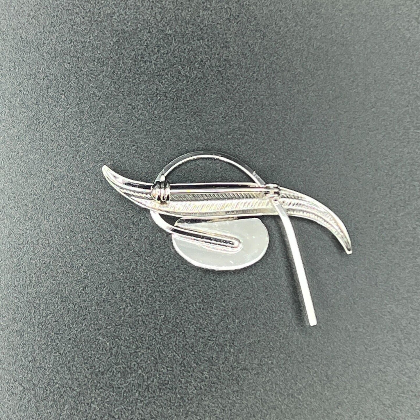 Vintage Beautiful SIlver-Toned Arika Paula Shell Palladium Plate Brooch Pin