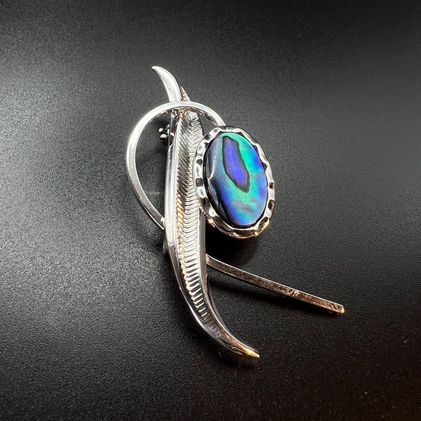 Vintage Beautiful SIlver-Toned Arika Paula Shell Palladium Plate Brooch Pin