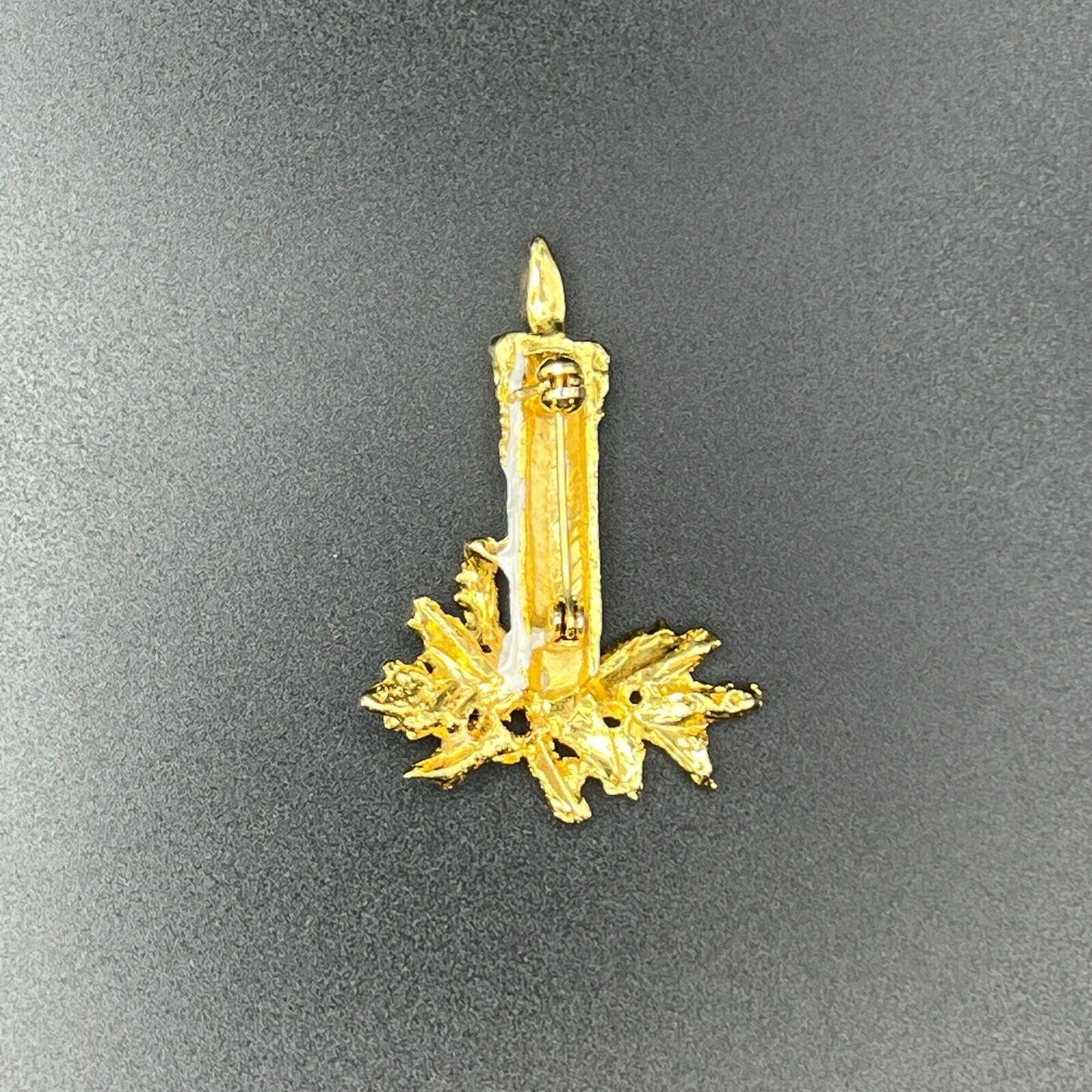 Vintage Novelty Gold & White-Toned Christmas Candle with Green Leaves Brooch Pin