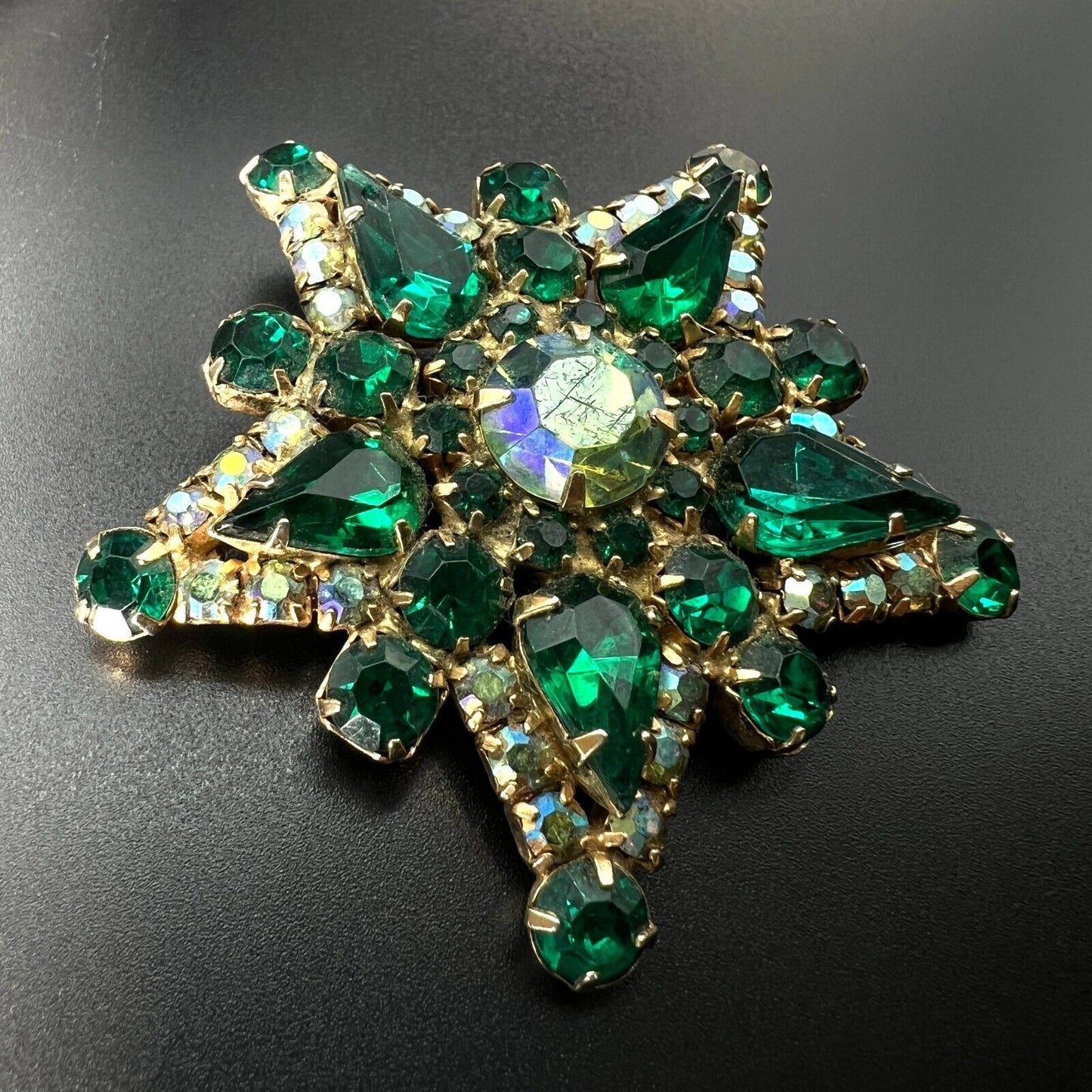 Vintage Sparkling Gold-Toned Shades of Green Rhinestones Star Brooch Pin