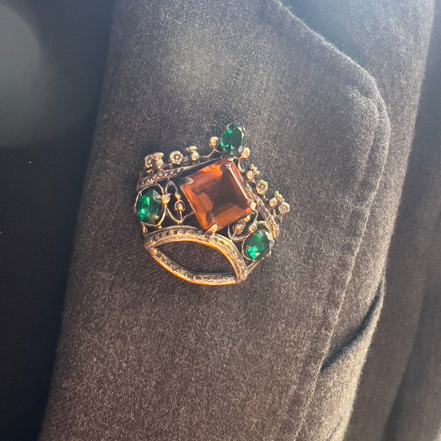Vintage Silver-Toned Topaz & Emerald Colored Rhinestones Crown Brooch Pin