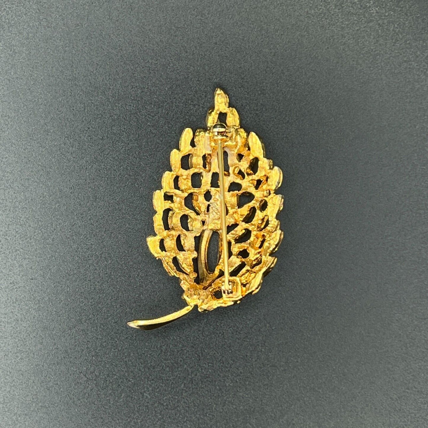 Vintage Beautiful Signed Roget TM Brushed Gold-Toned Leaf Brooch Pin
