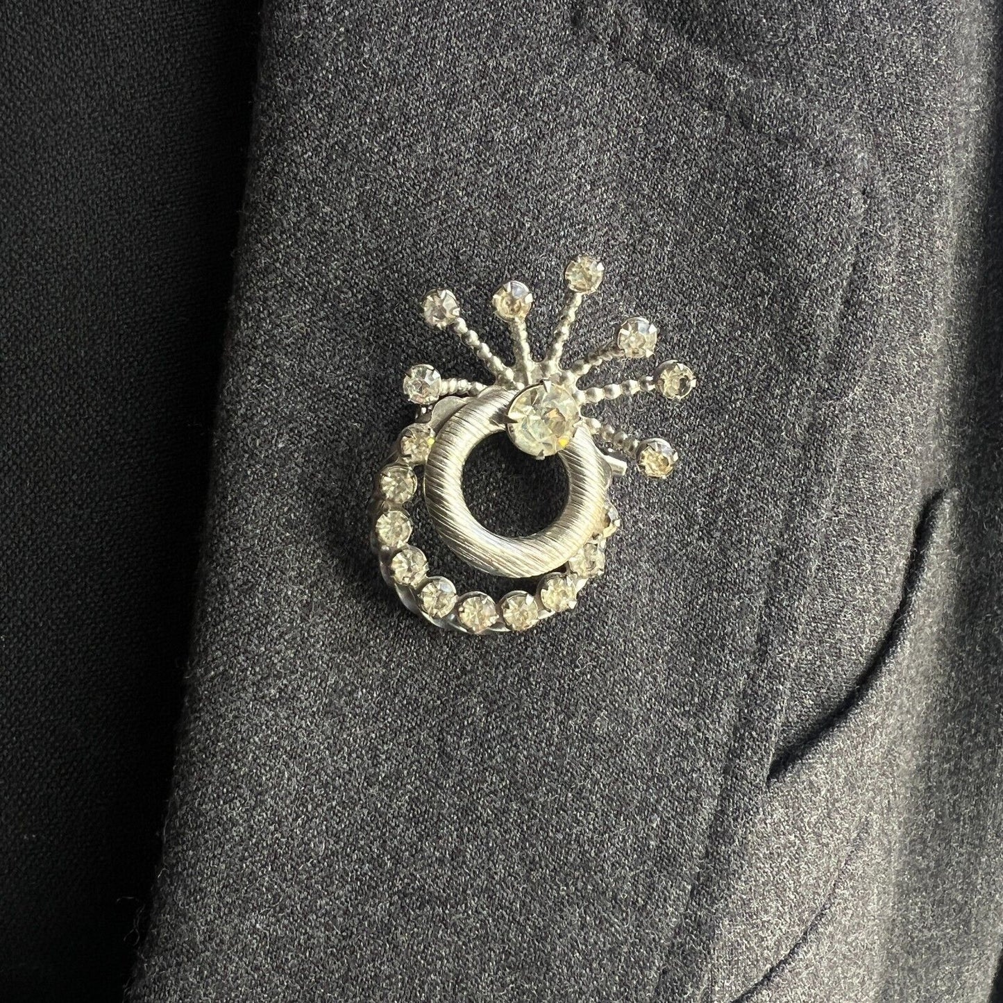 Vintage Sparkling Silver-Toned Multi-Layer Clear Rhinestones Brooch Pin