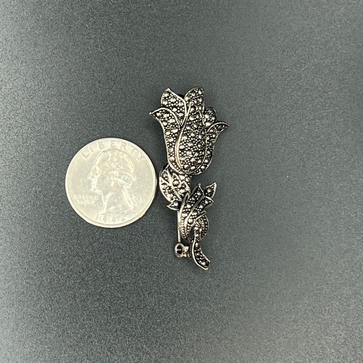 Vintage Elegant Silver-Toned Flower Brooch Pin