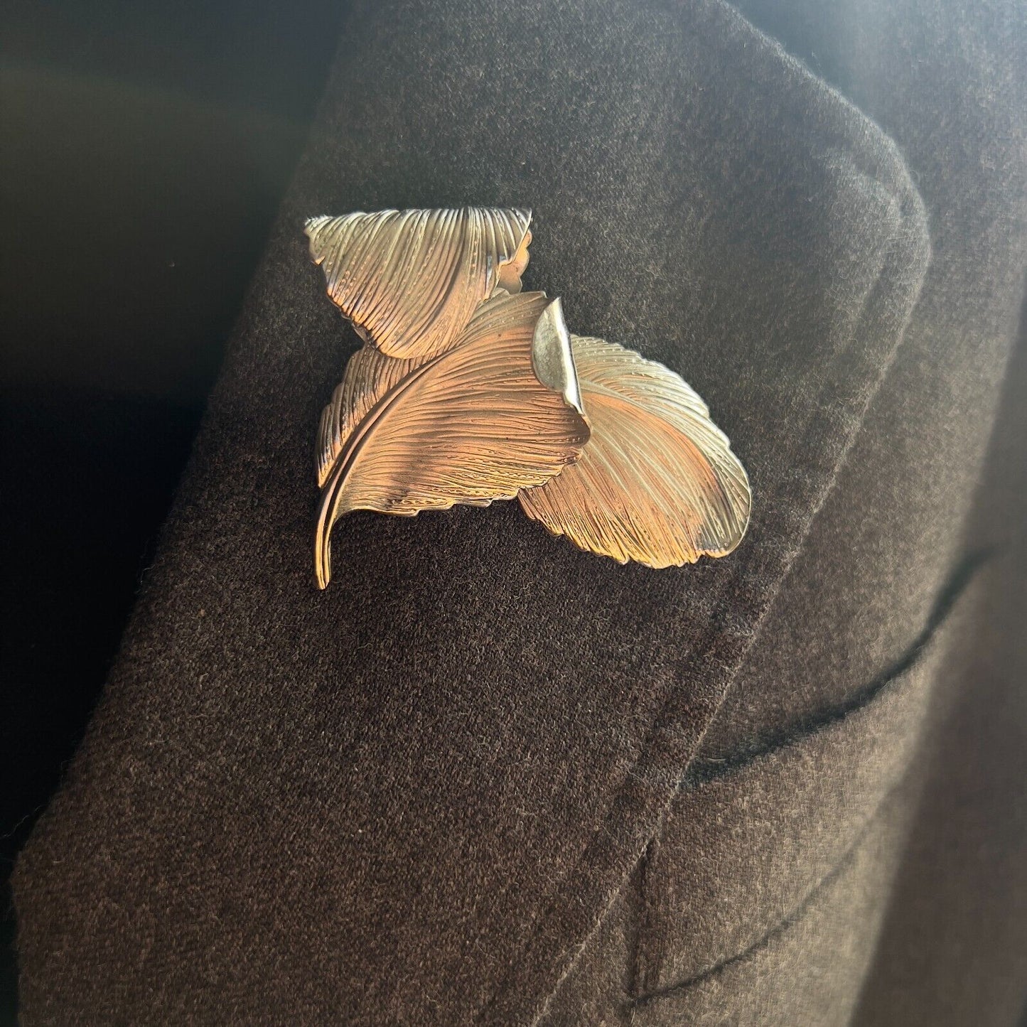 Vintage Silver-Toned Elegant Etched Leaf Design Brooch Pin
