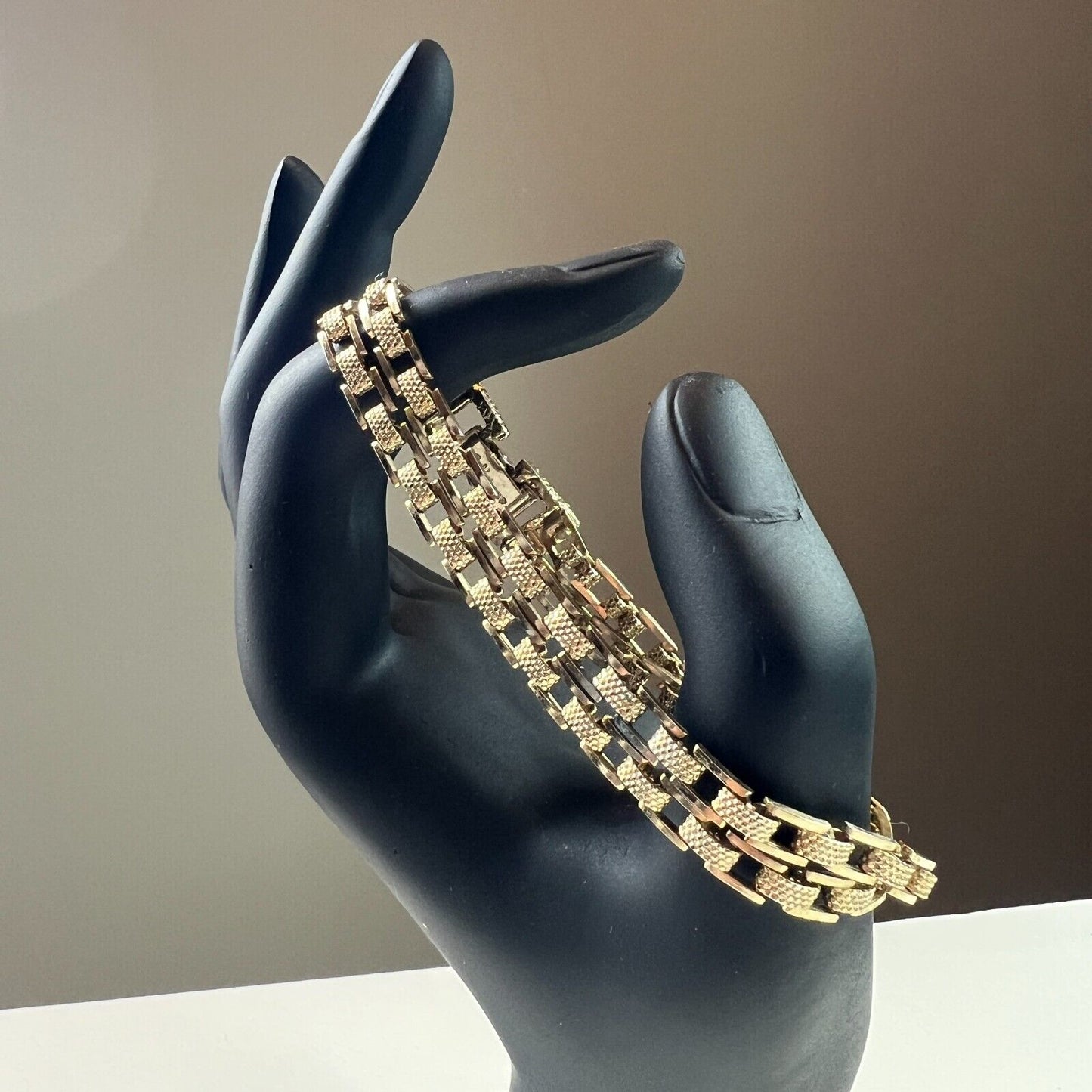 Vintage Goldette NY Signed Elegant Chain Link Gold-Toned Bracelet