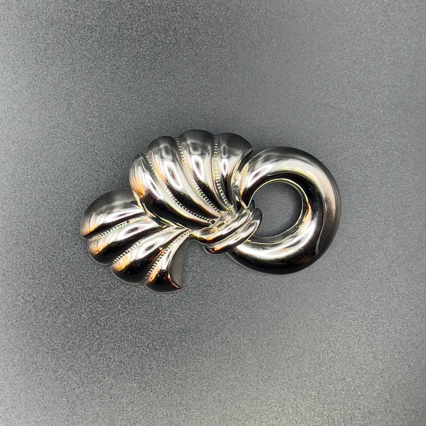 Vintage Modernist Design Silver-Toned Textured & Polished Brooch Pin