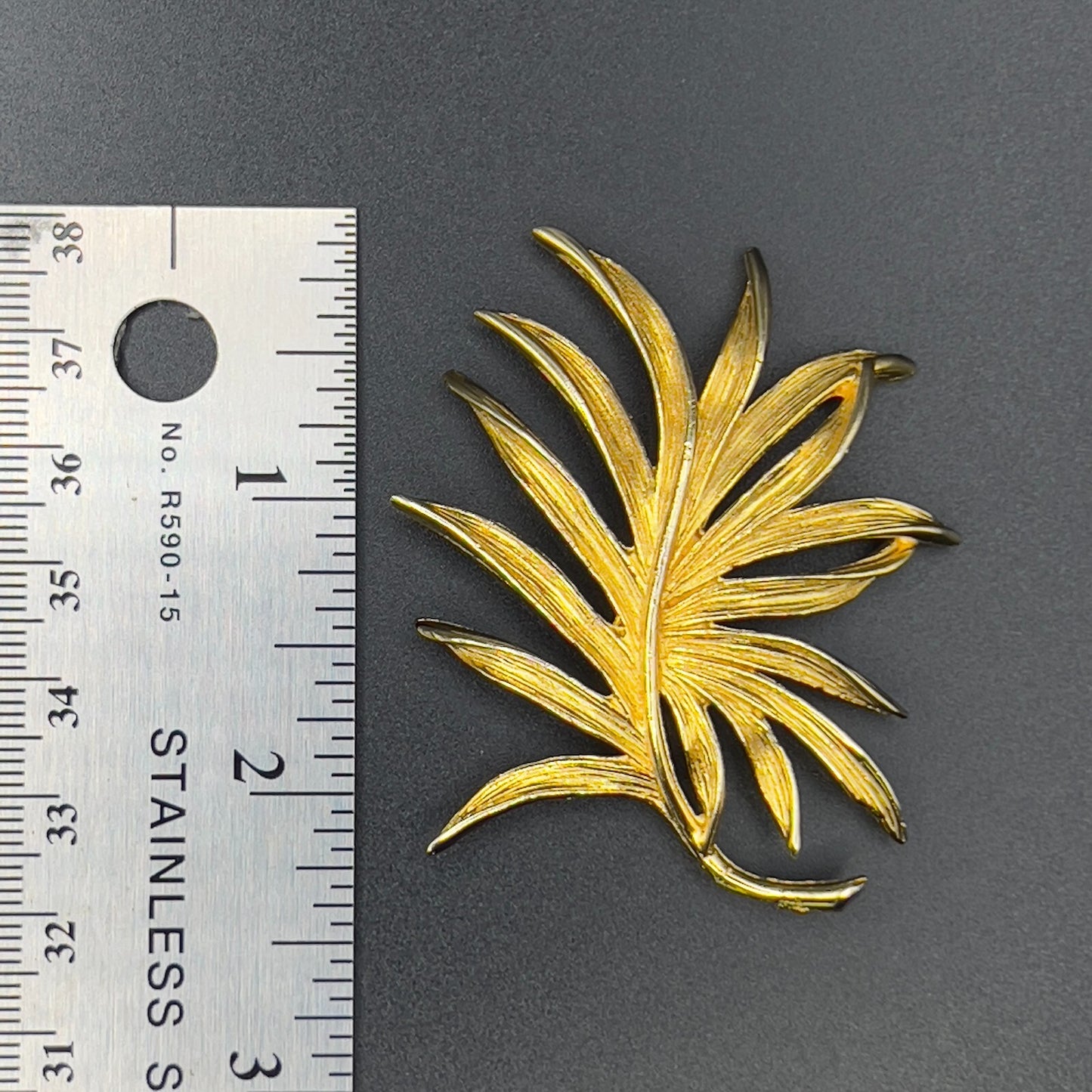 Vintage Large Leaf Pin Gold-Toned Etched Shiny Brooch