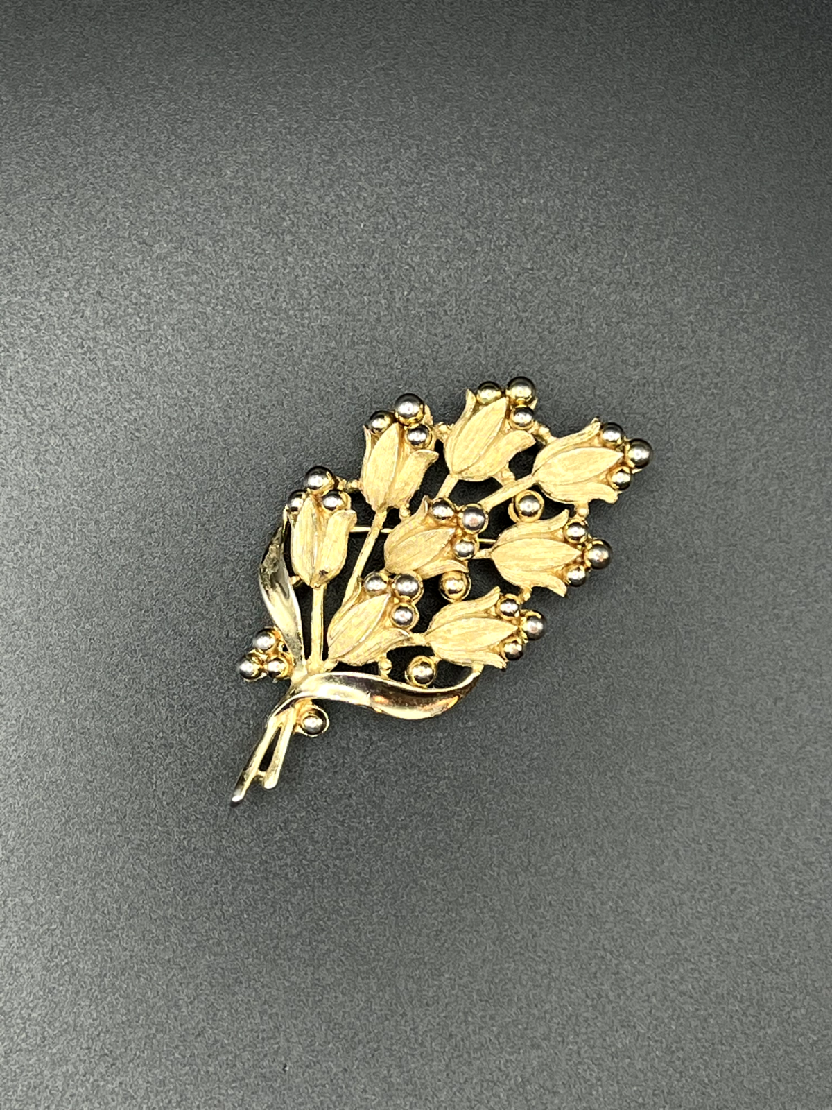 Vintage TRIFARI Signed Gold-Toned Flower With Gold-Like Beads Brooch Pin