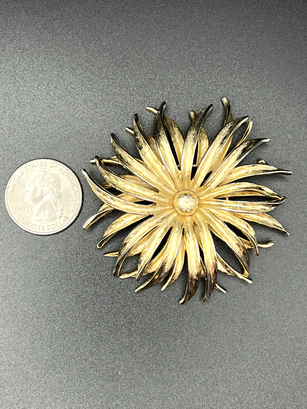 Vintage Large Gold-Toned Flower Brooch Pin