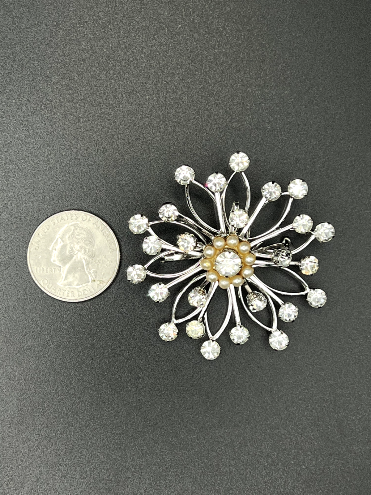 Vintage Sparkling Silver-Toned Flower w Clear Rhinestones & Faux Pearls Brooch