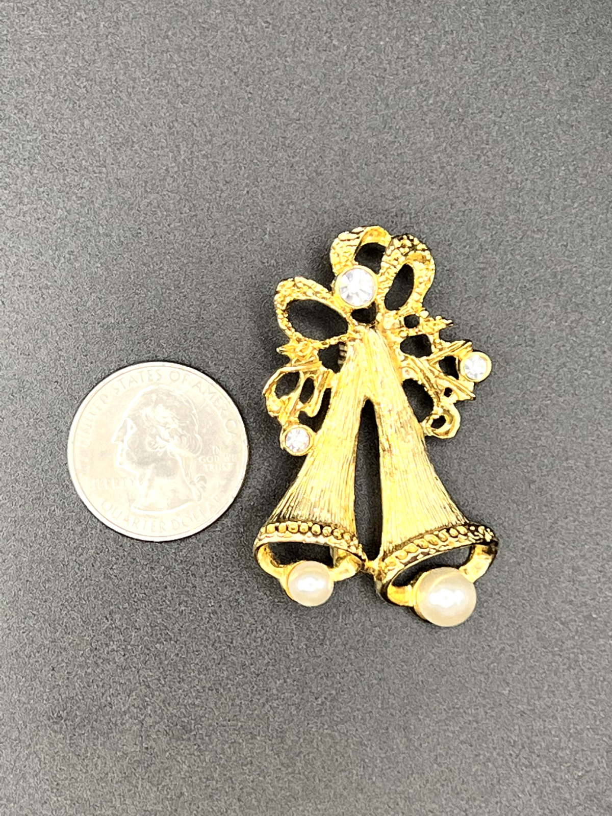 Vintage Holiday Gold-Toned Faux Pearl 2 Jingle Bells w Clear Crystals Brooch Pin