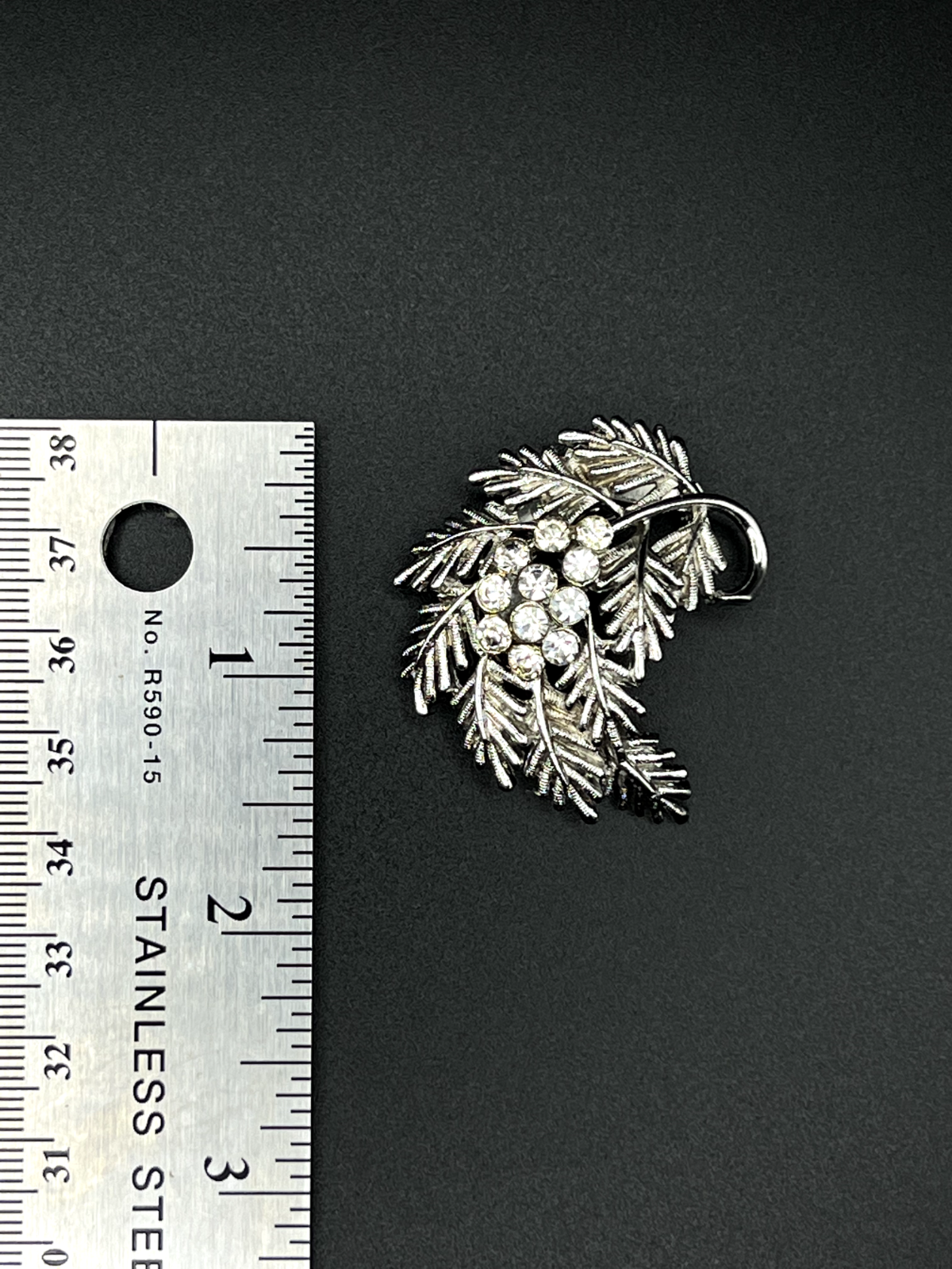 Vintage Silver-Toned Leaf with Sparkling Crystal Rhinestones Brooch Pin