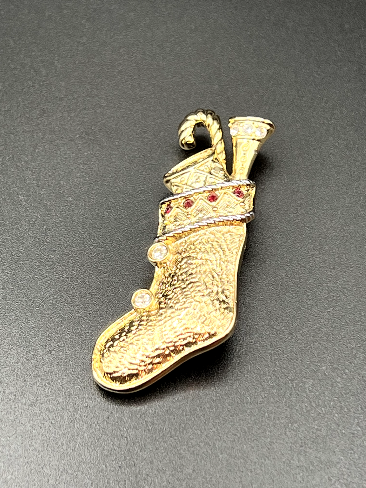 Vintage Signed PREMIER DESIGNS Gold-Toned Stocking Filled w Toys Brooch Pin