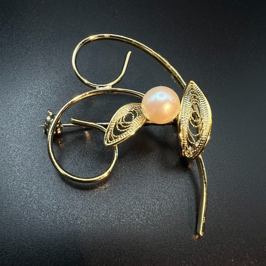 Vintage Delicate Gold-Toned Filigree With Faux Pearl Brooch Pin