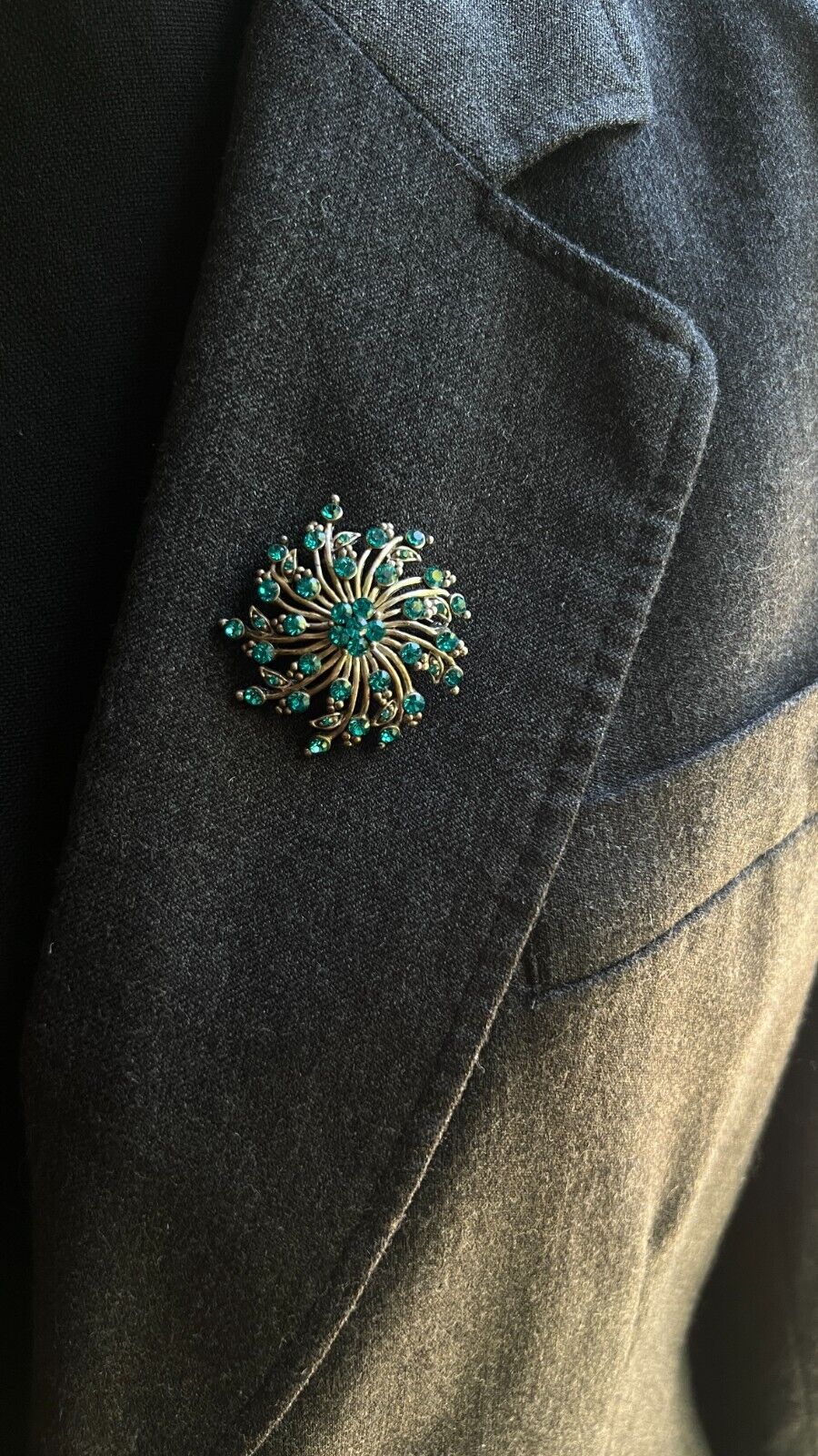 Vintage Gold-Toned Flower with Turquoise Rhinestones Brooch Pin