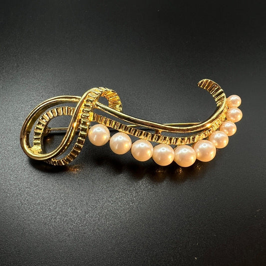 Vintage Beautiful Gold-Toned with Faux Pearls Brooch Pin