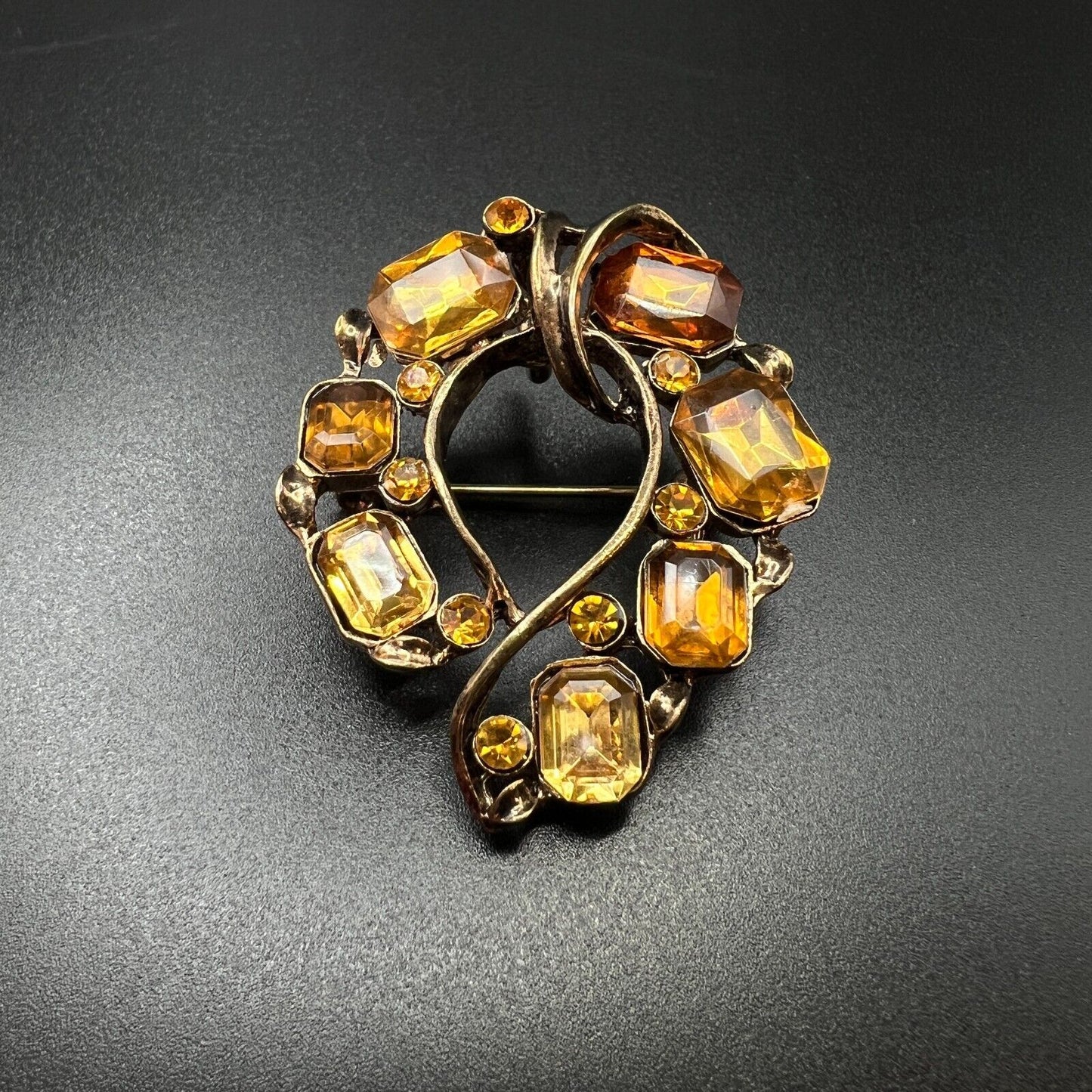 Vintage Gold-Tone Multi-Shades of Brown Sparkling Rhinestones Pendant Brooch Pin