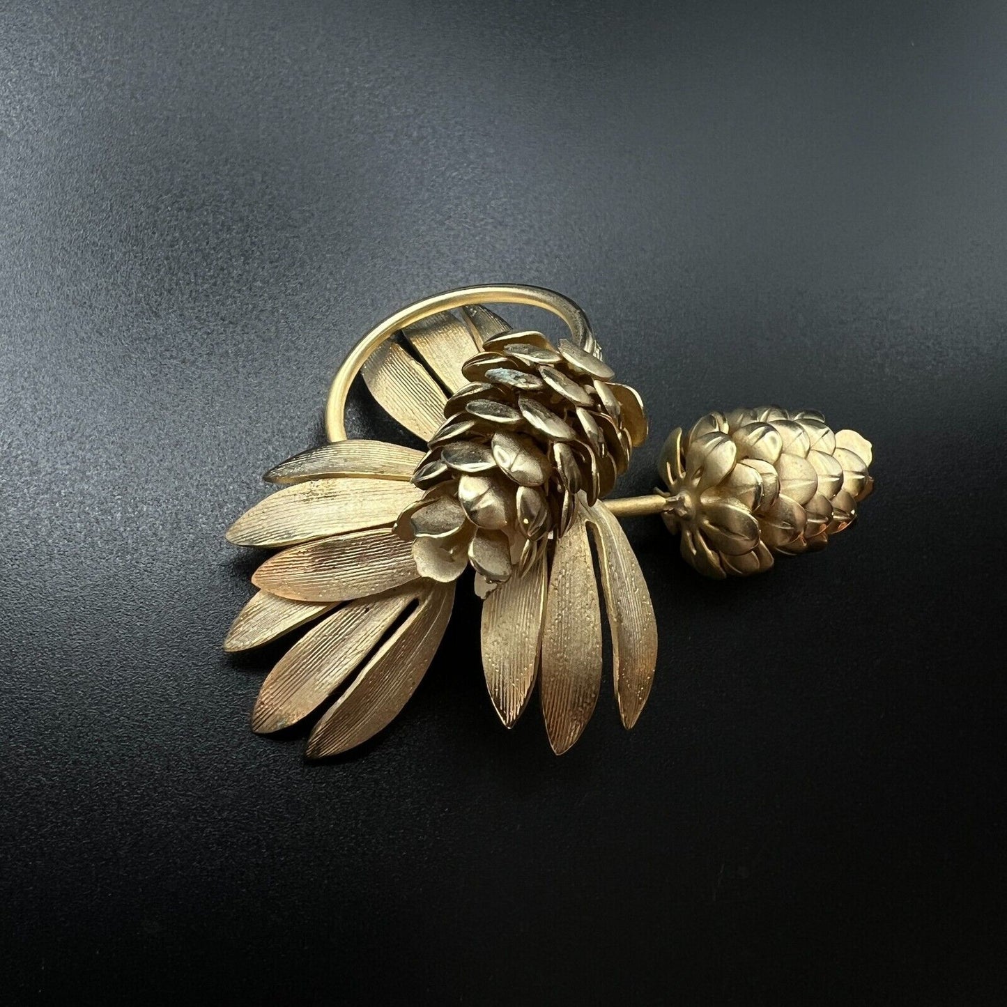 Vintage Gold-Toned Shinny Matte Finished Leaves and Pinecones Brooch Pin