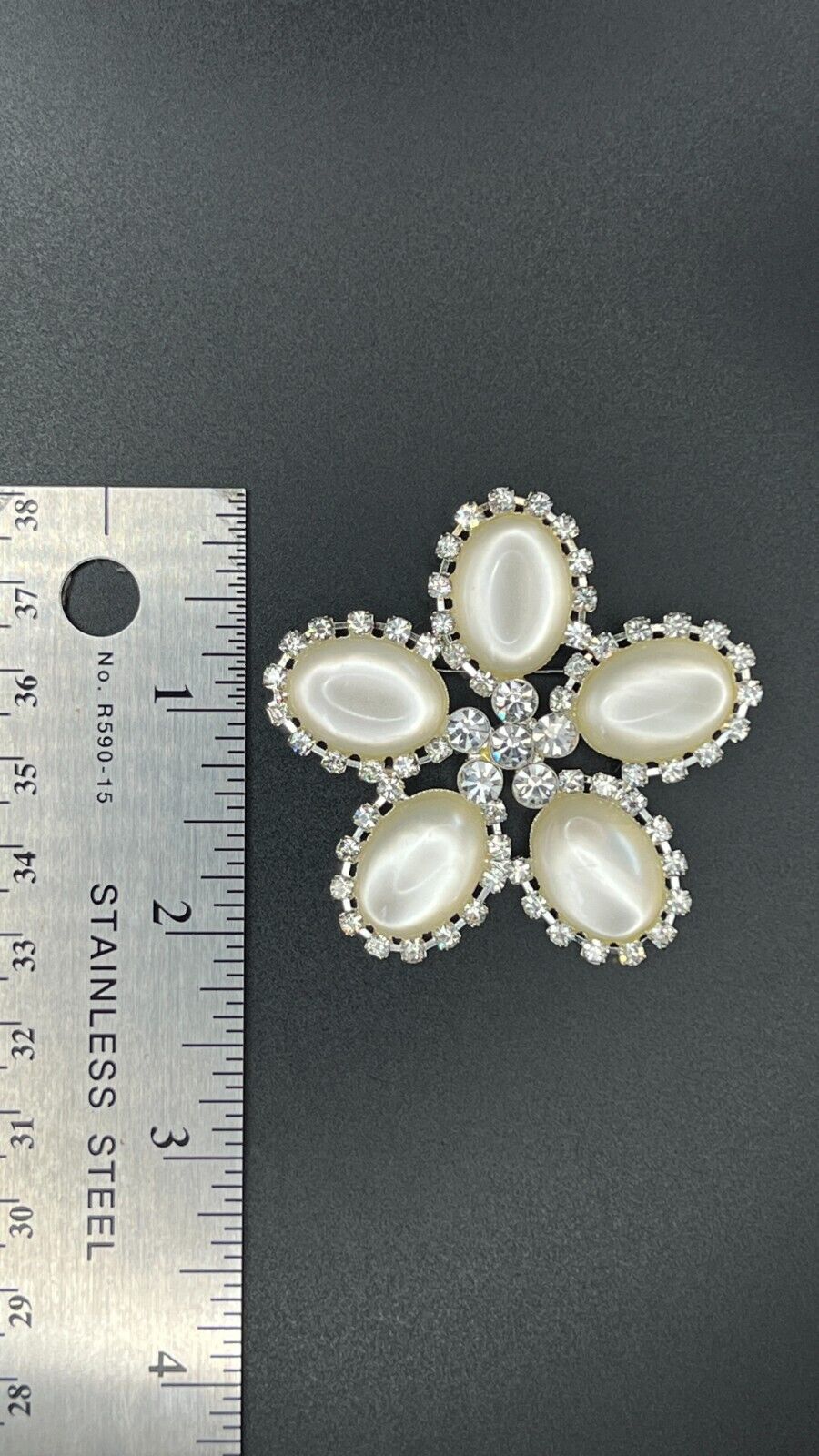 Vintage Silver-Toned Flower with Sparkling Rhinestones & Faux Pearls Brooch Pin