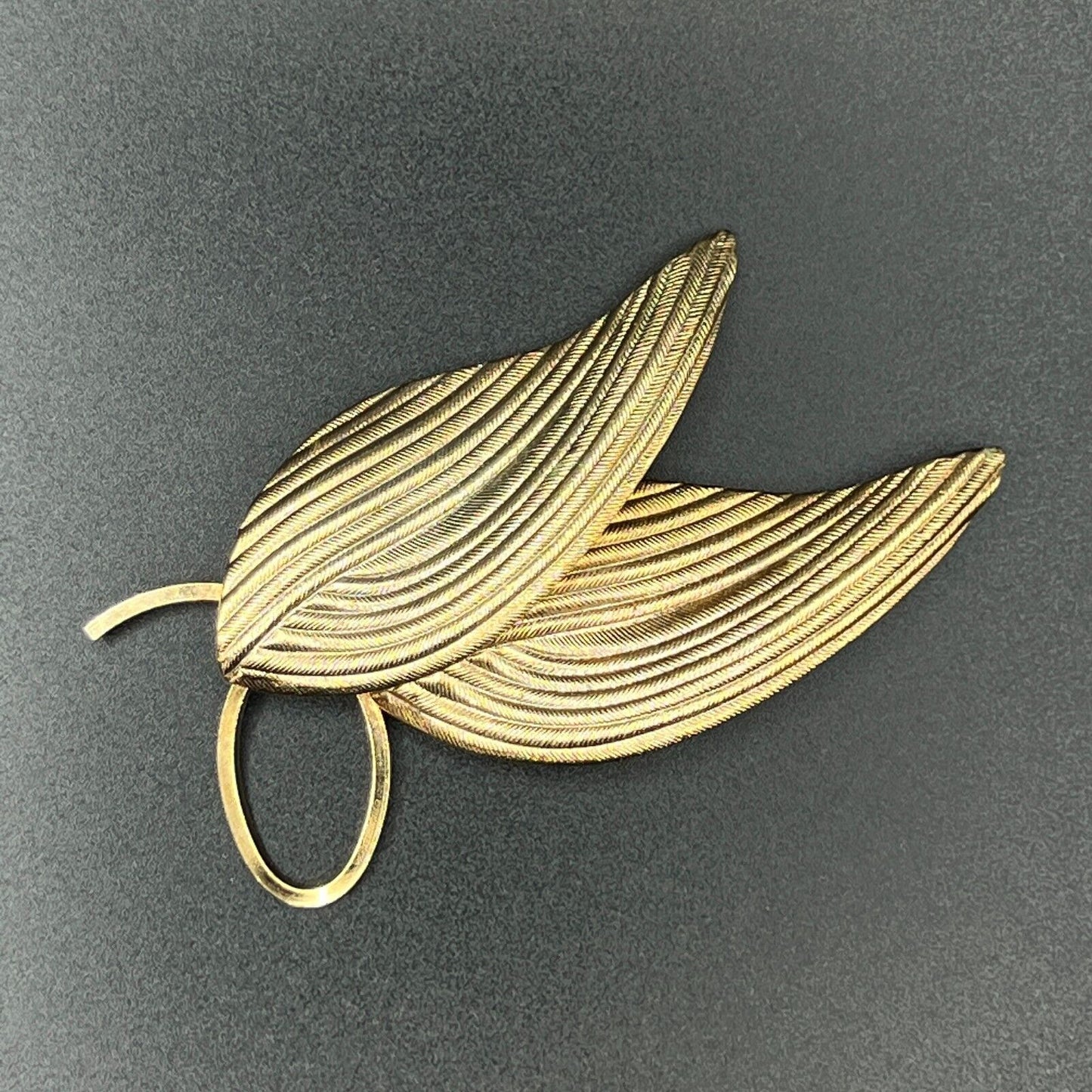 Vintage Ridged Large Gold-Toned Double Leaf Brooch Pin