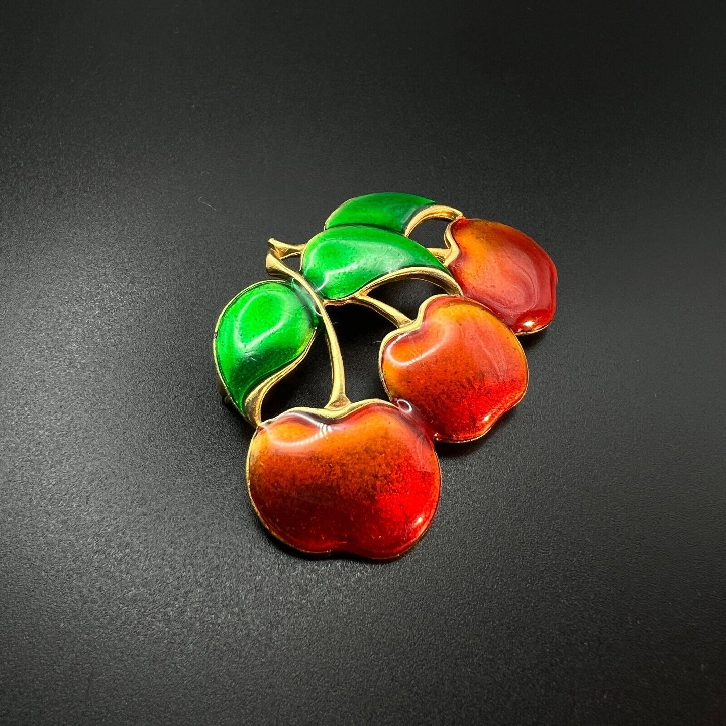 Vintage Lovely Enameled Three Red Cherries Gold-Toned w Green Leaves Brooch Pin