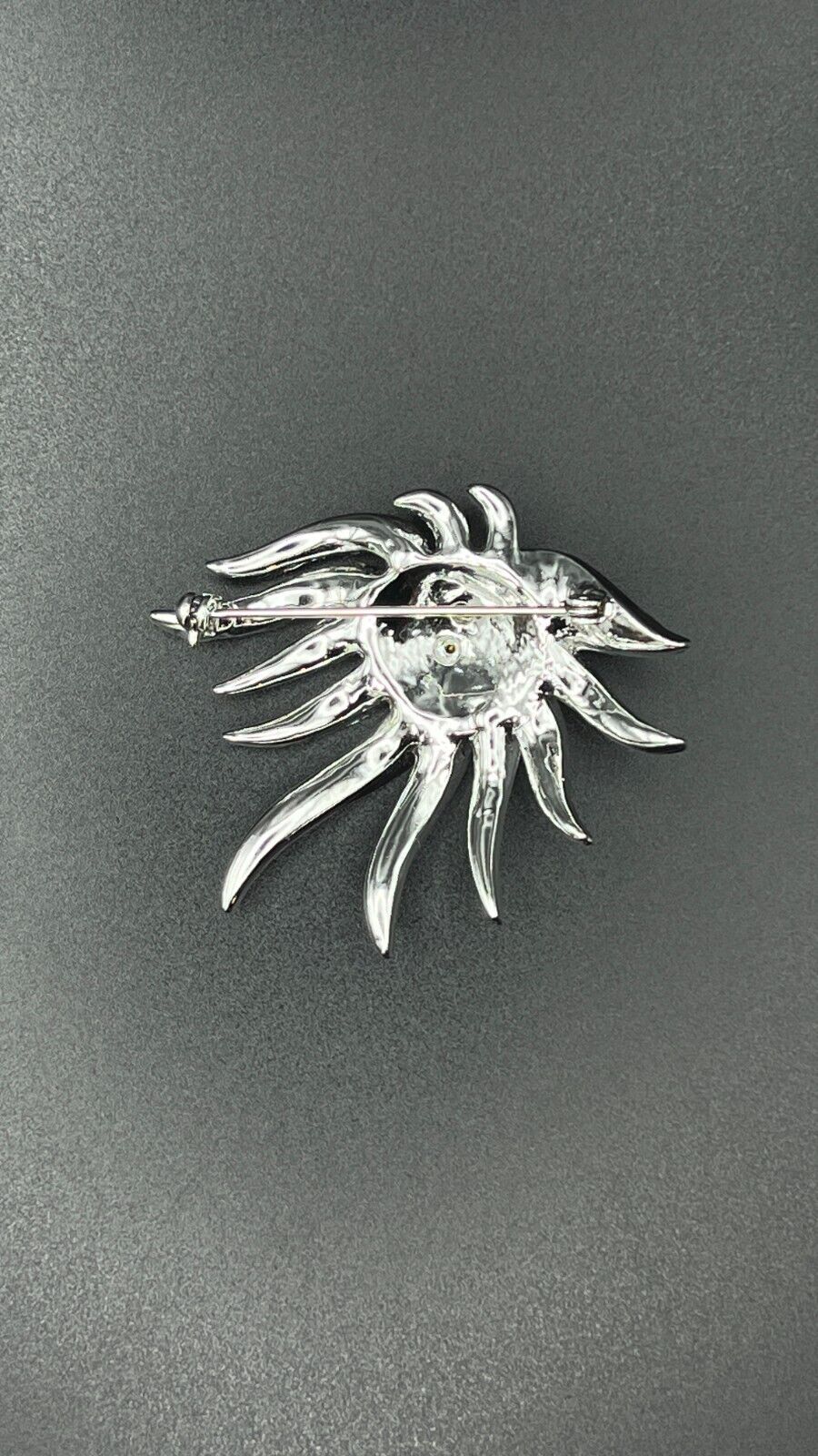 Vintage Sparkling Silver-Toned Star and Clear Crystal Rhinestones Brooch Pin