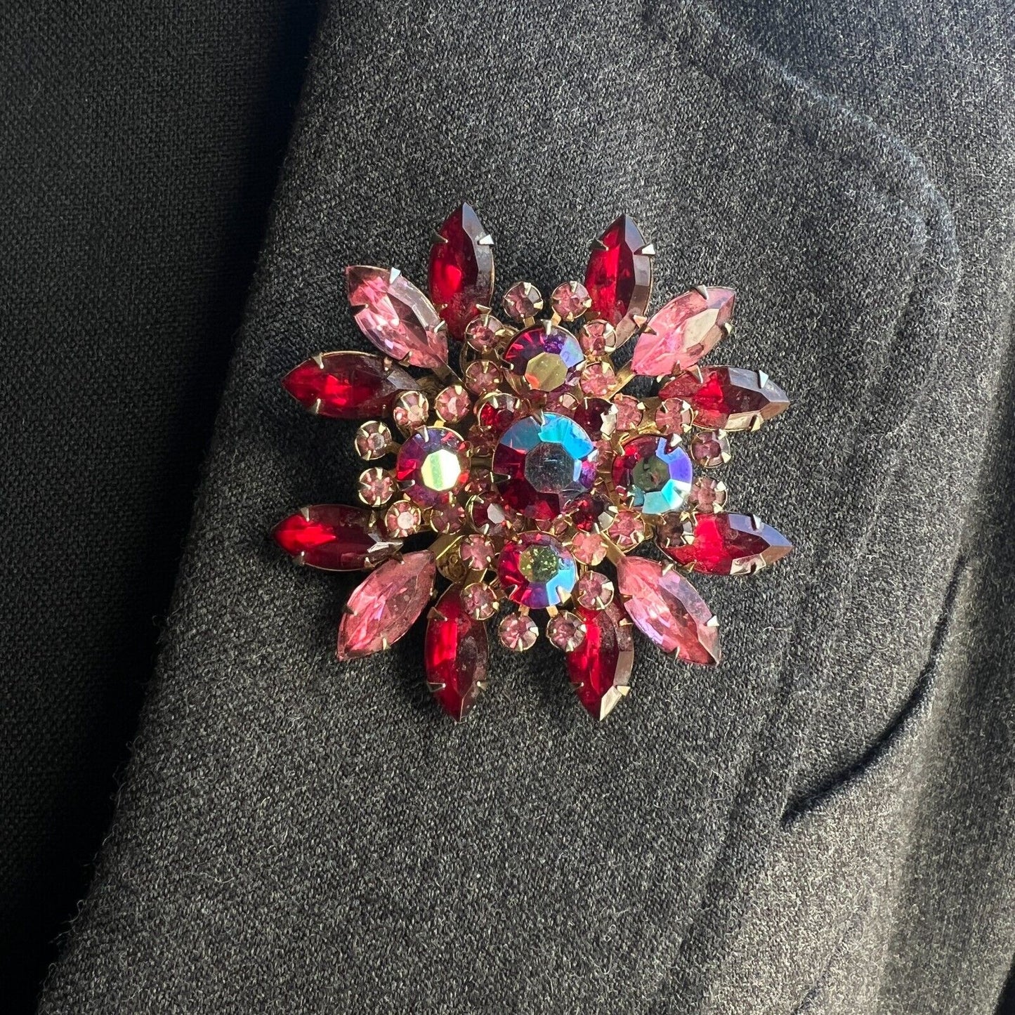 Vintage Beautiful Juliana Pink & Ruby Rhinestones 3D Brooch Pin