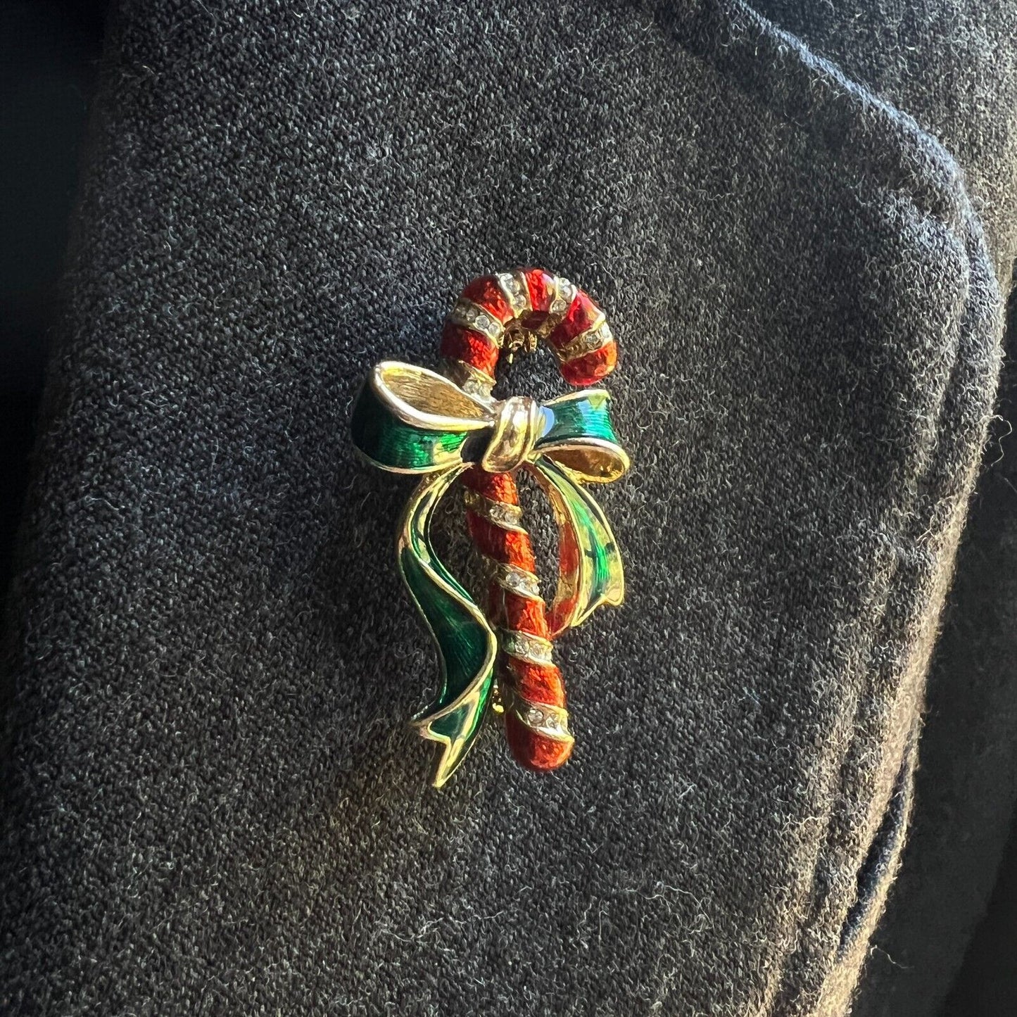 Vintage Novelty Christmas Enameled Gold-Toned Candy Cane w Green Bow Brooch Pin