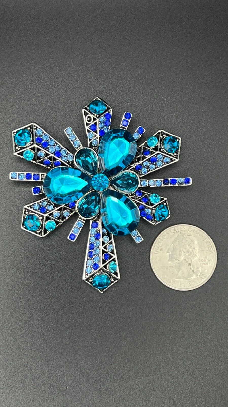 Vintage Silver-Toned Star Burst with Many Shades of Blue Crystals Brooch Pin