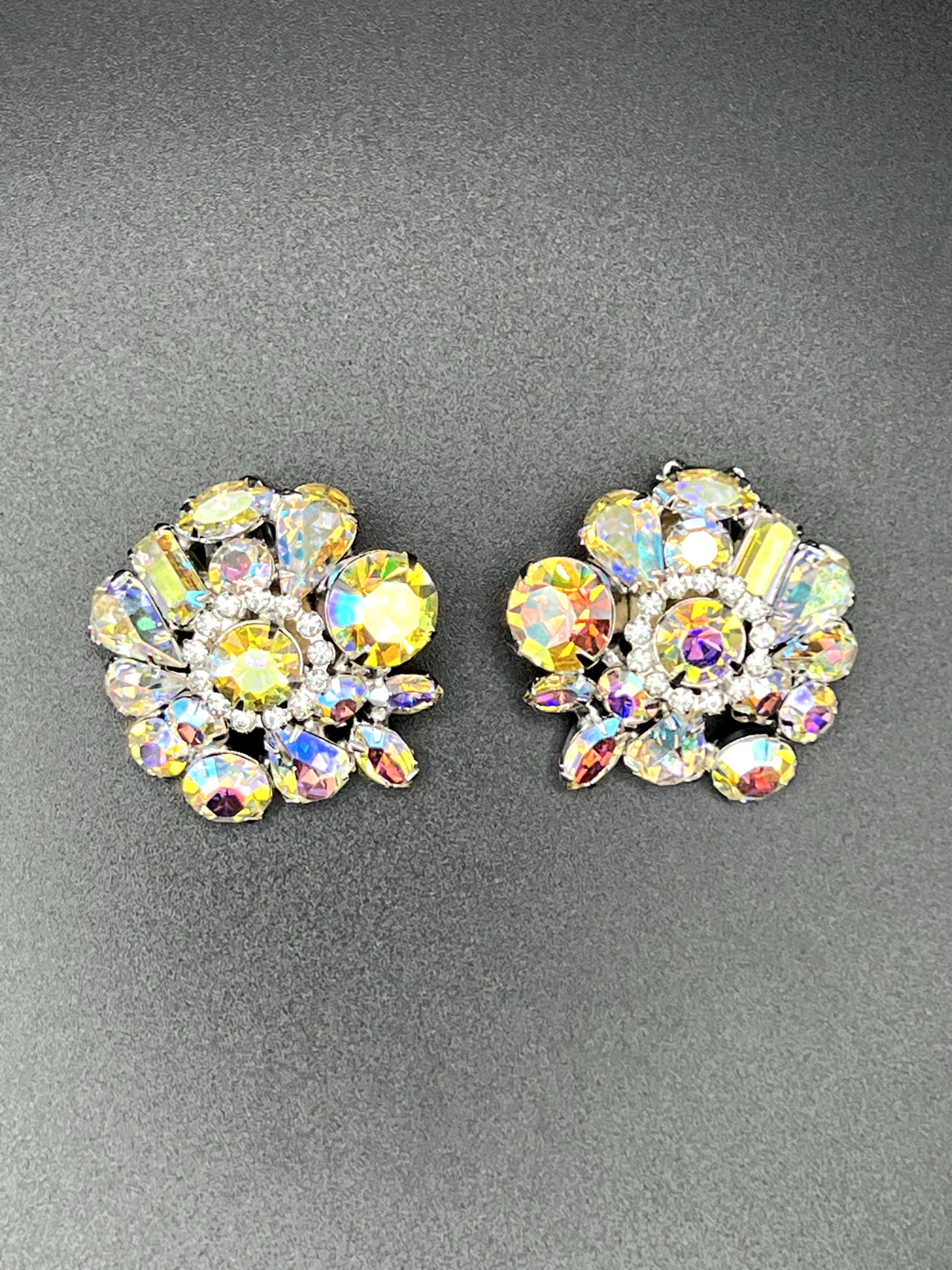 Vintage Signed WEISS Aurora Borealis Clear Crystal Rhinestones Clip-On Earrings