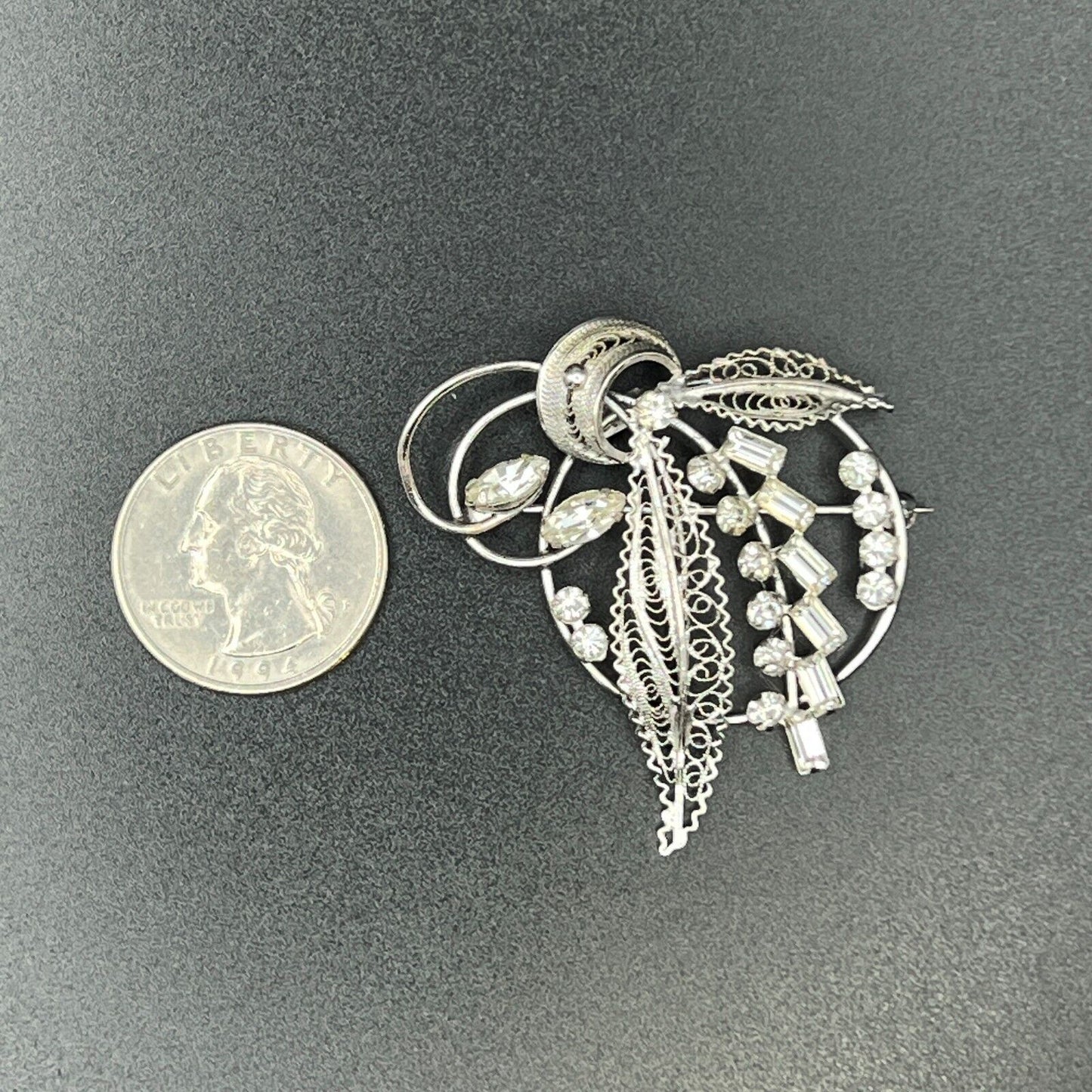 Vintage Elegant Sterling Silver & Clear Rhinestones w Filigree Leaves Brooch Pin