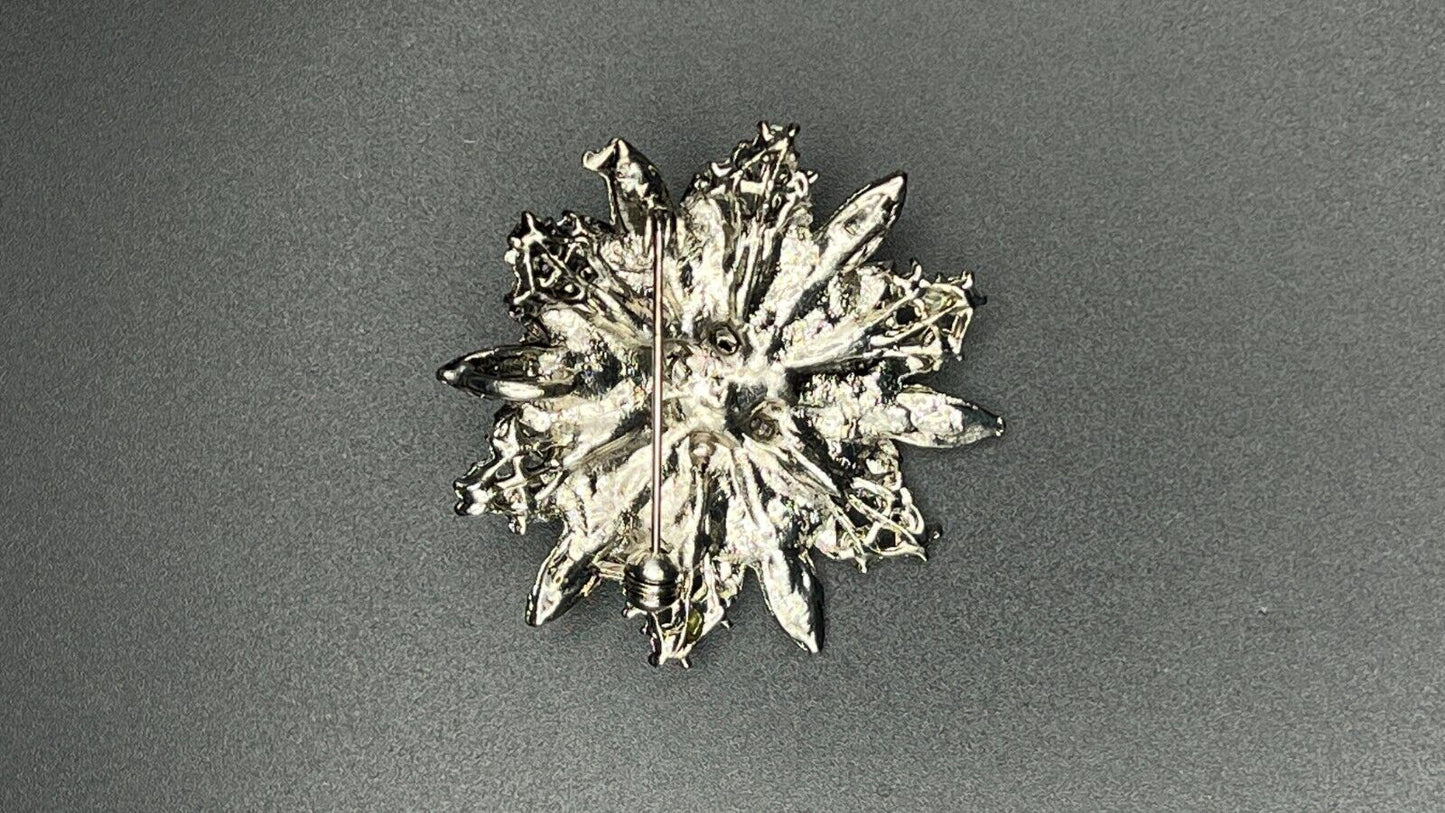 Vintage Star 3D Silver-Toned Aurora Borealis Rhinestones Brooch Pin