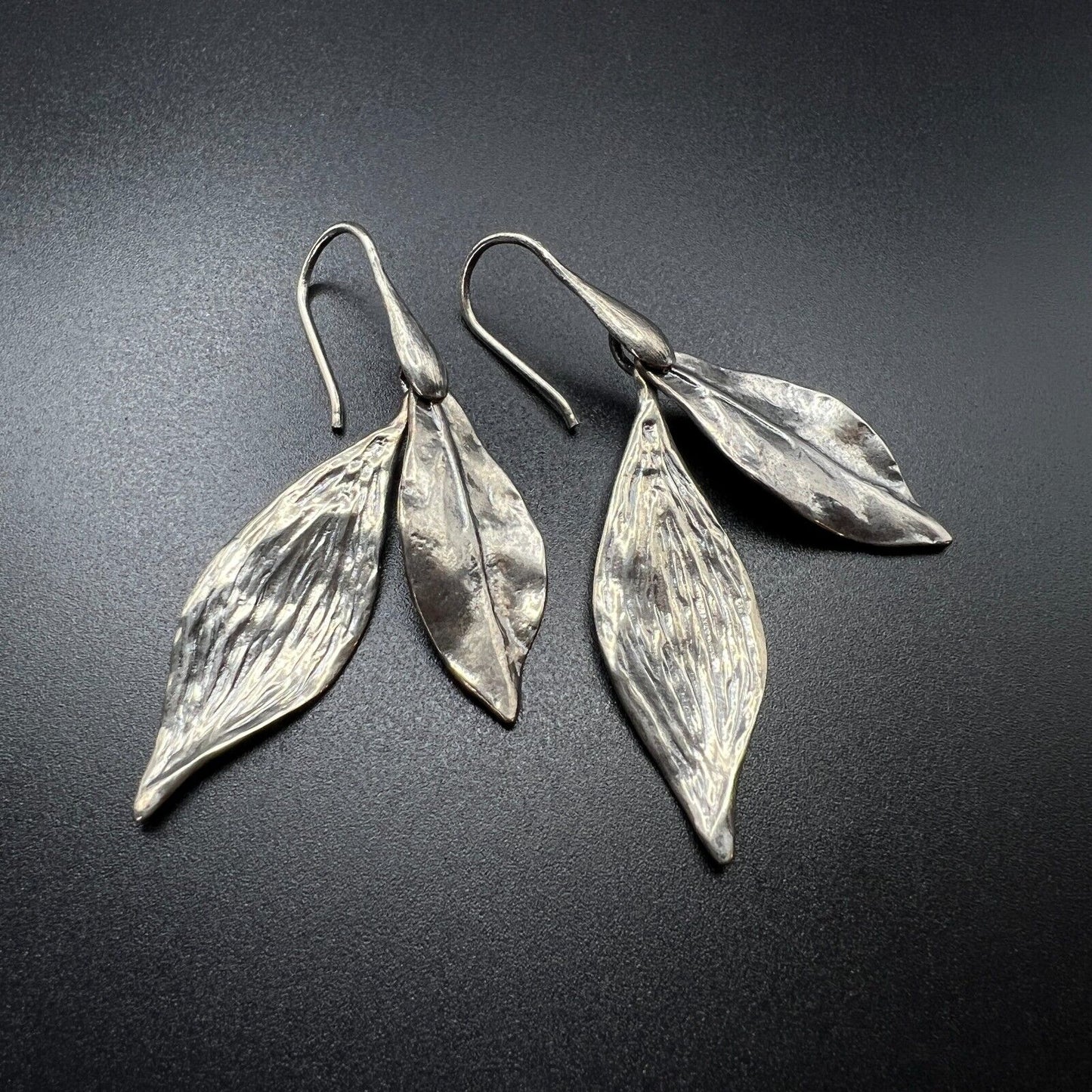 Vintage Beautiful Sterling Silver Modern Brushed Leaves Elegant Earrings