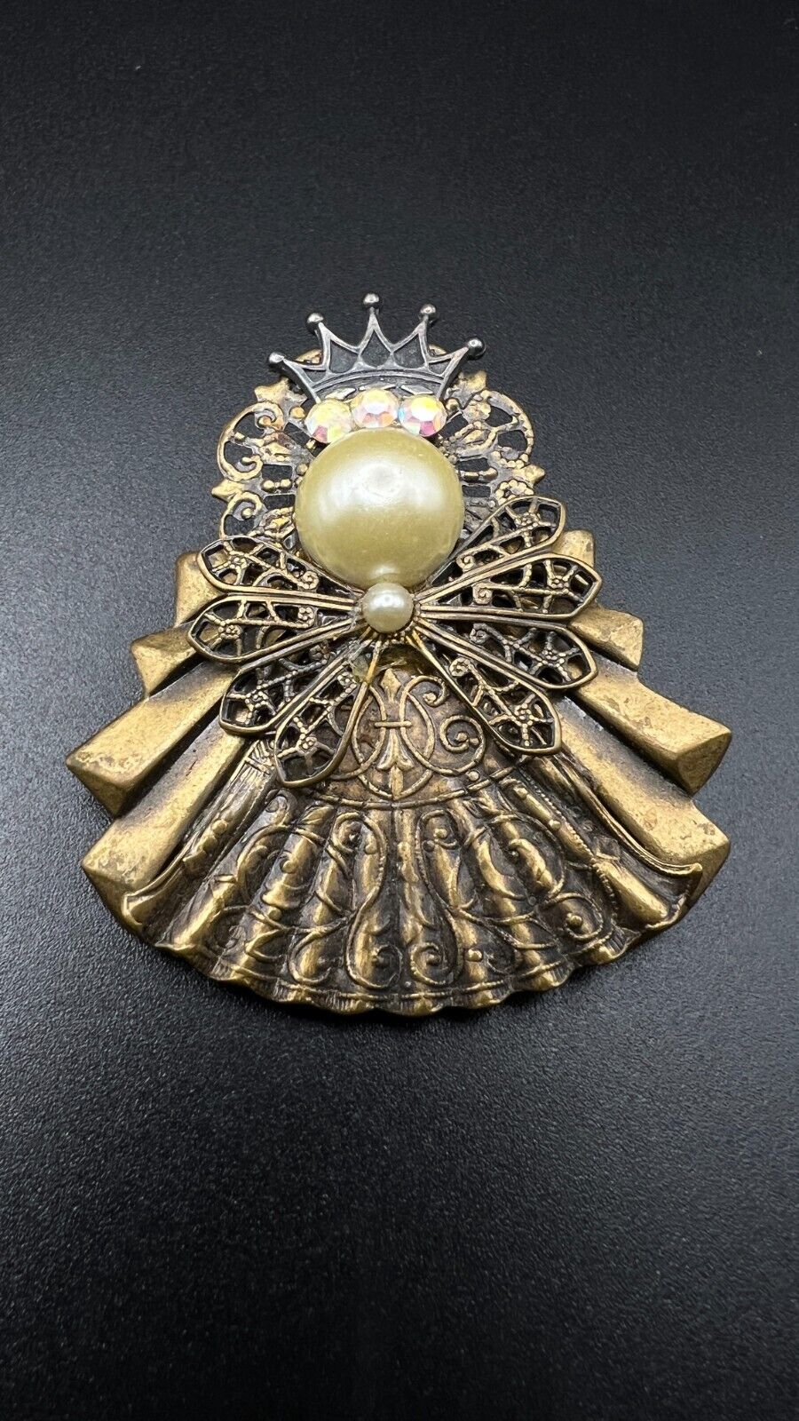 Vintage Gold-Toned Angel with Faux Pearls and Clear Rhinestones Brooch Pin