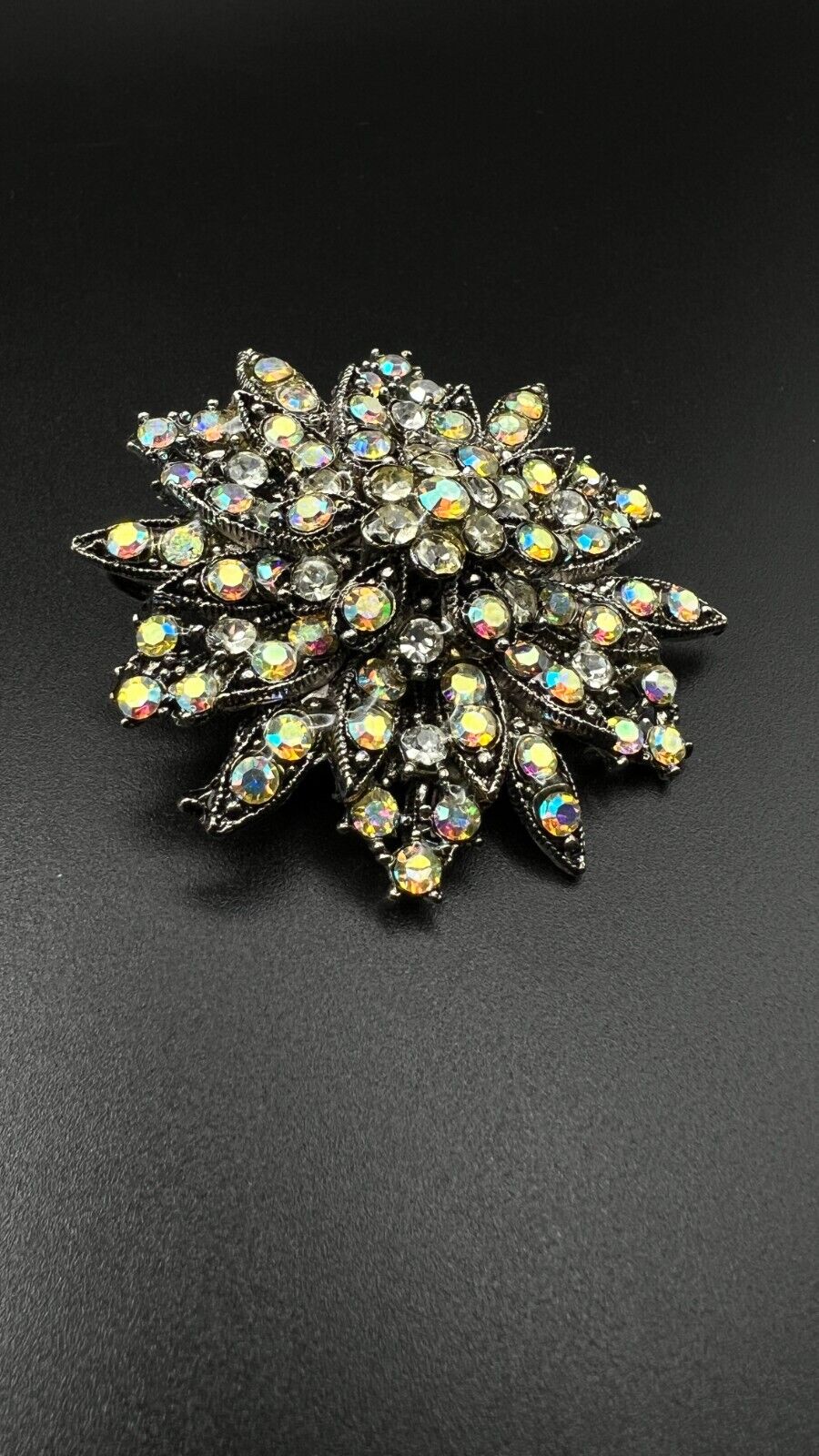 Vintage Star 3D Silver-Toned Aurora Borealis Rhinestones Brooch Pin