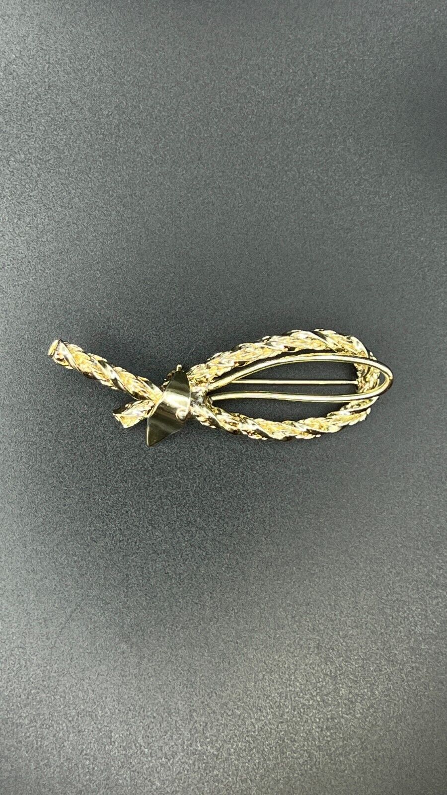 Vintage Gold-Toned Tied Rope Ribbon Elegant Brooch Pin