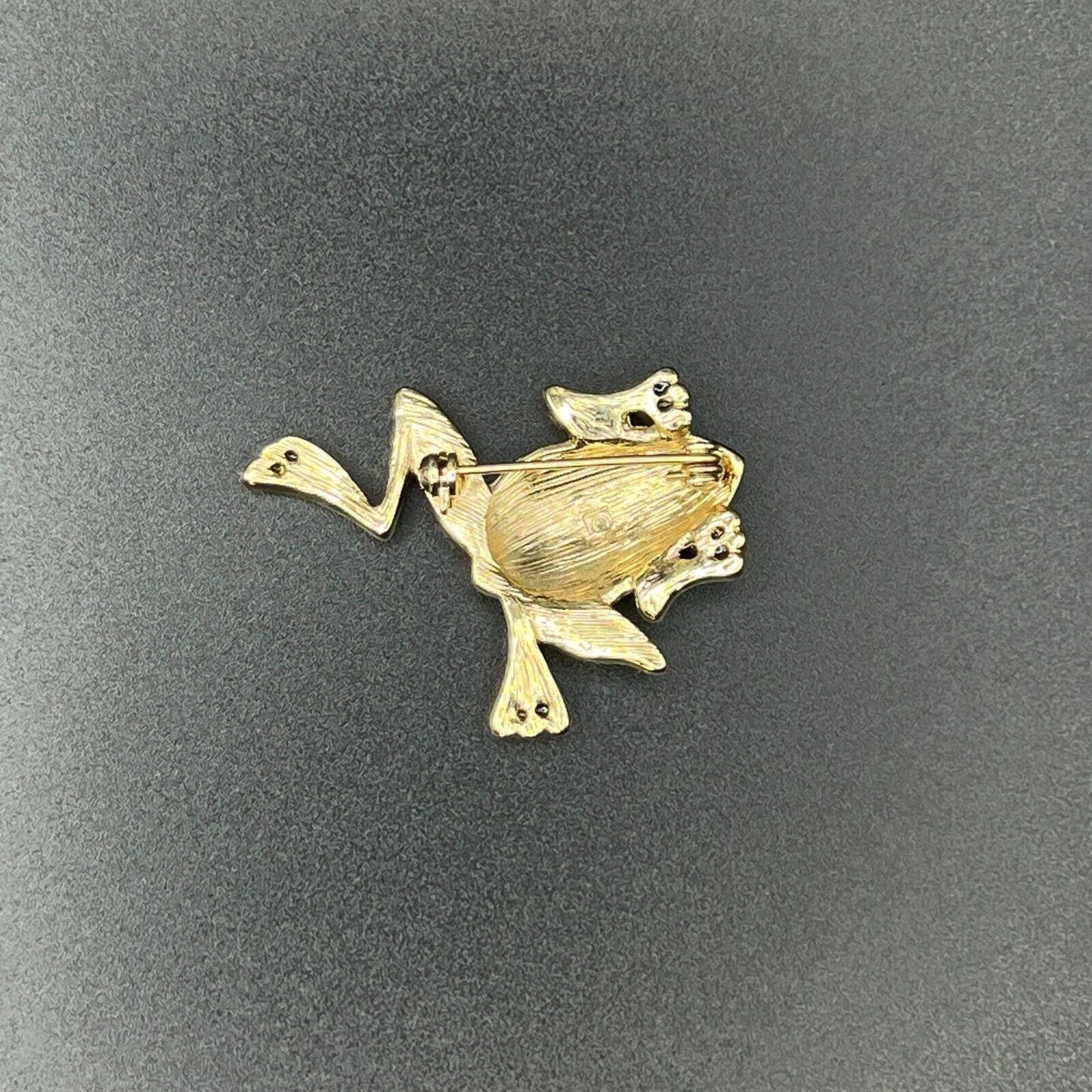 Vintage Novelty Signed Liz Claiborne Leaping Frog Gold/Green-Toned Brooch Pin