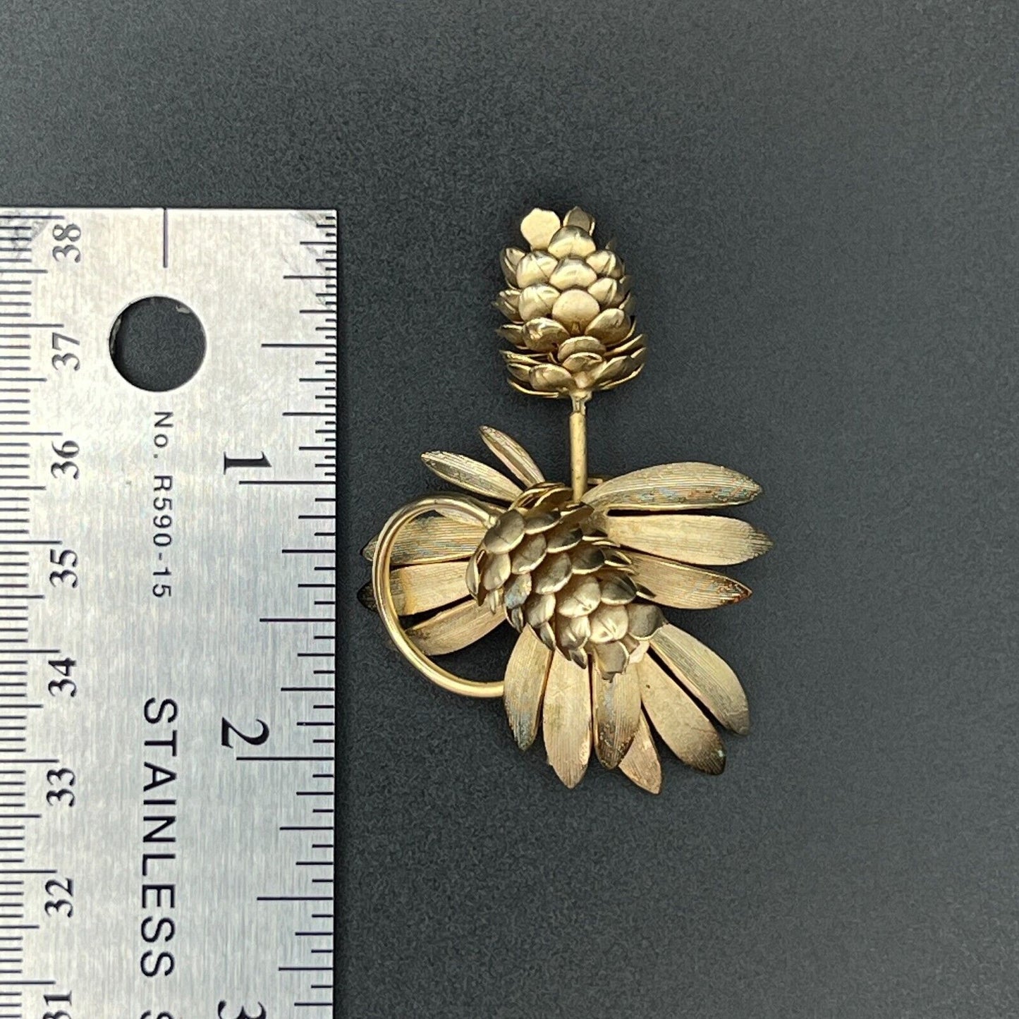 Vintage Gold-Toned Shinny Matte Finished Leaves and Pinecones Brooch Pin