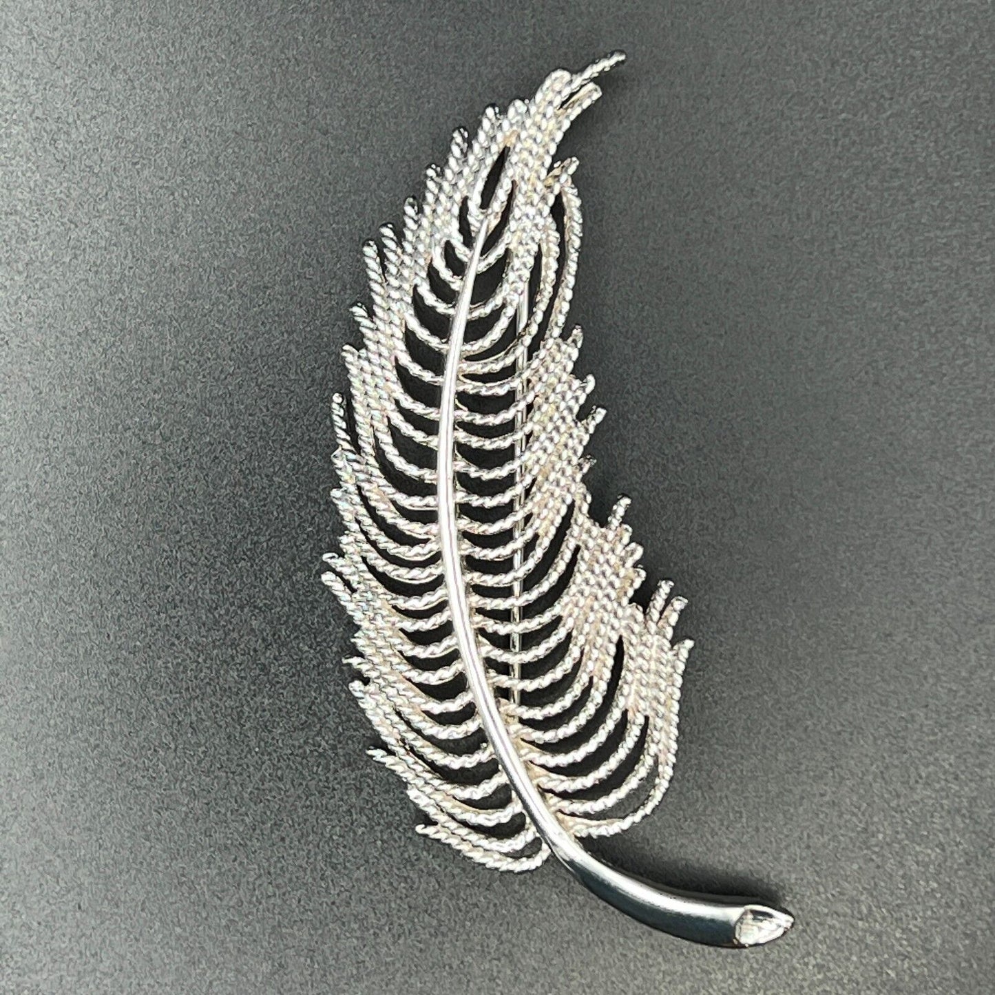 Vintage Silver-Toned Classic Leaf Design Signed Brooch Pin