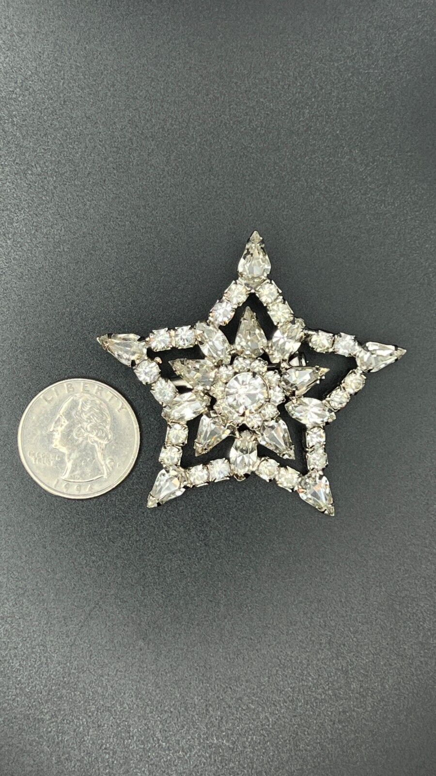 Vintage Silver-Toned Star with Clear Glass Rhinestones Brooch Pin