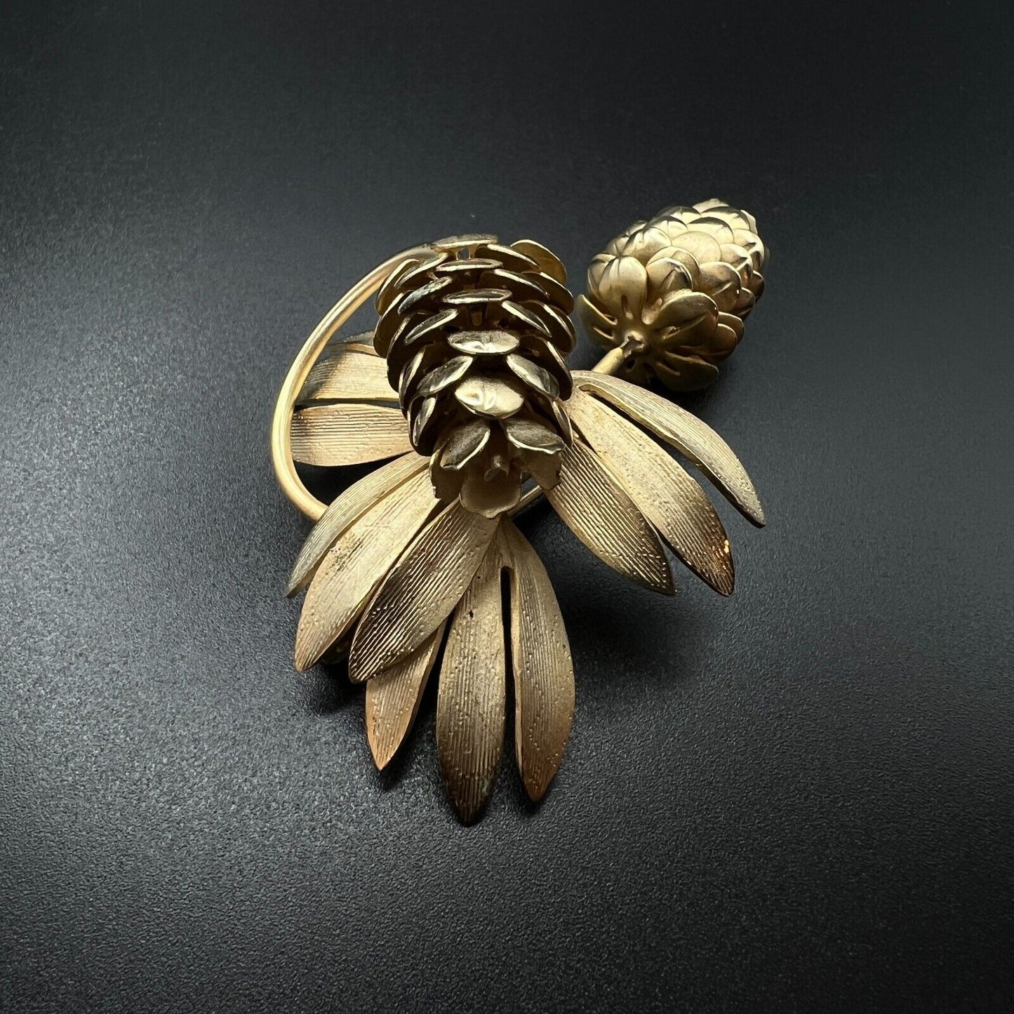 Vintage Gold-Toned Shinny Matte Finished Leaves and Pinecones Brooch Pin